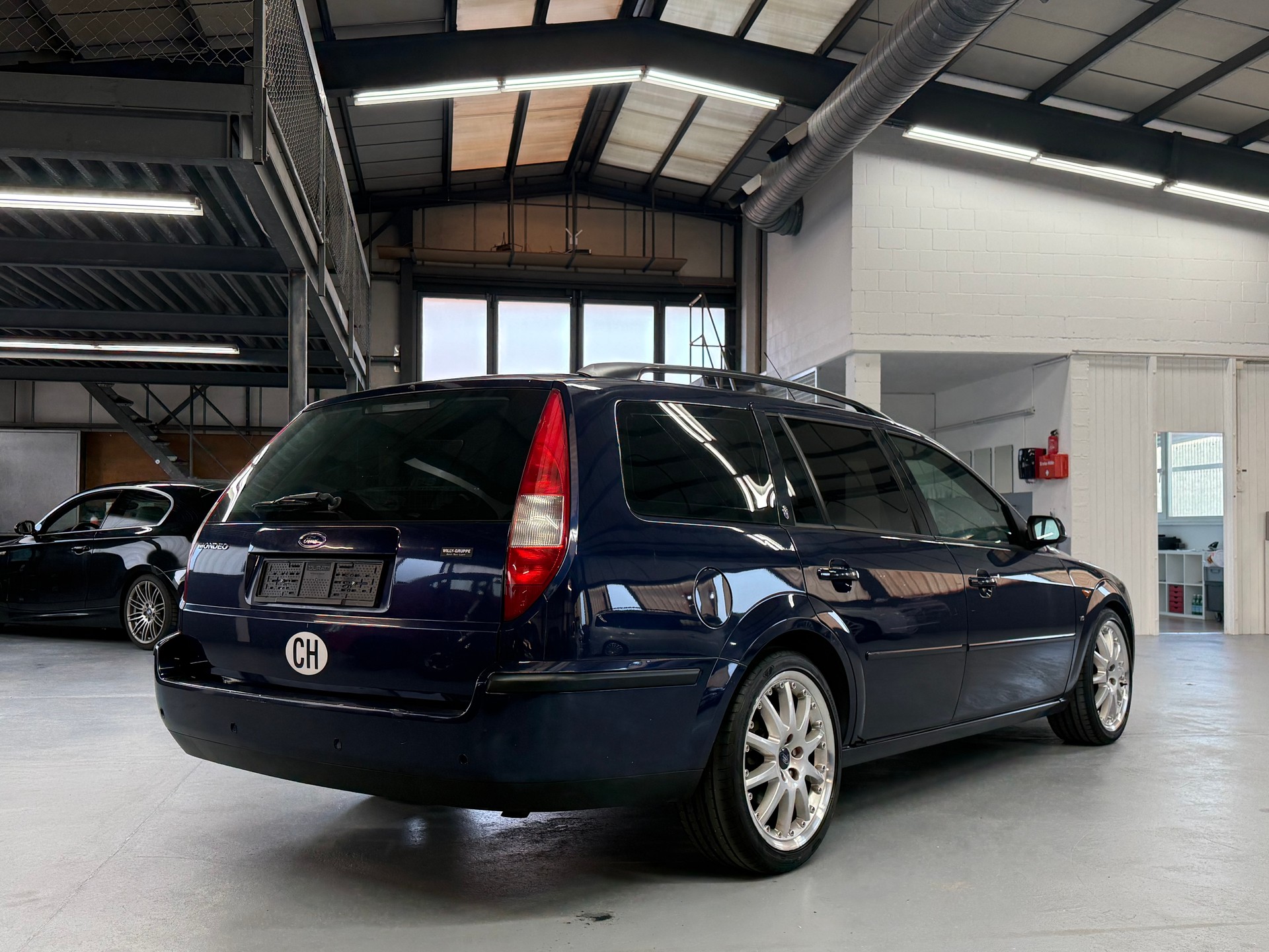 FORD Mondeo 2.5i V6 Executive **Automatik**-image-5