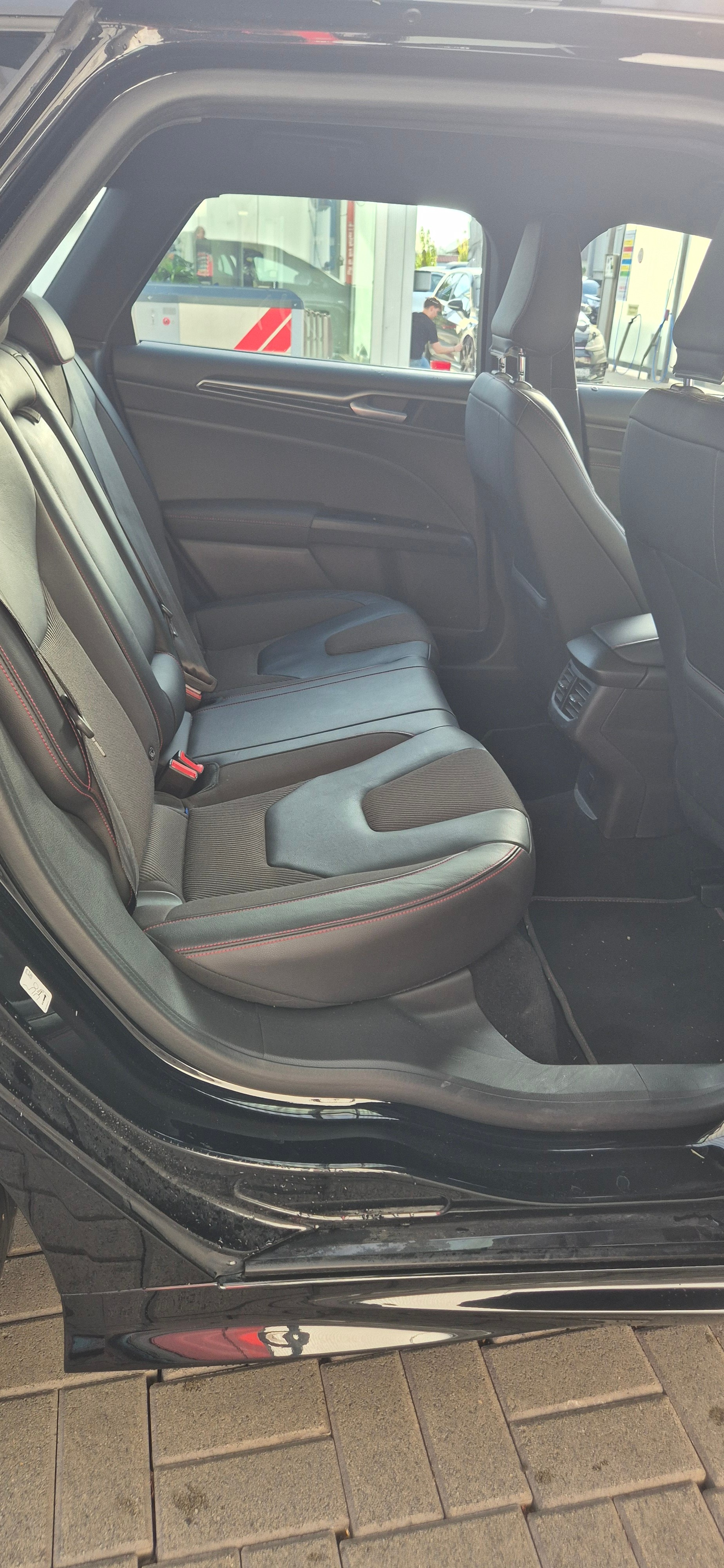 FORD 2.0 TDCi 180 ST-Line 4x4-image-3