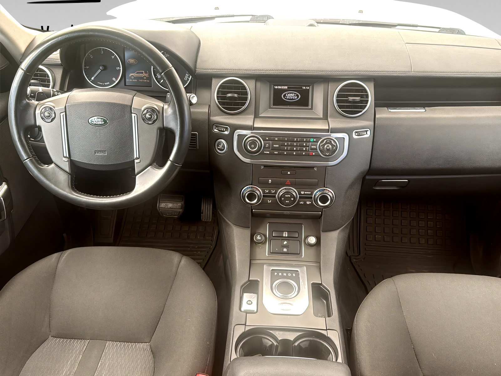 LAND ROVER Discovery 3.0 TDV6 S Automatic-image-11