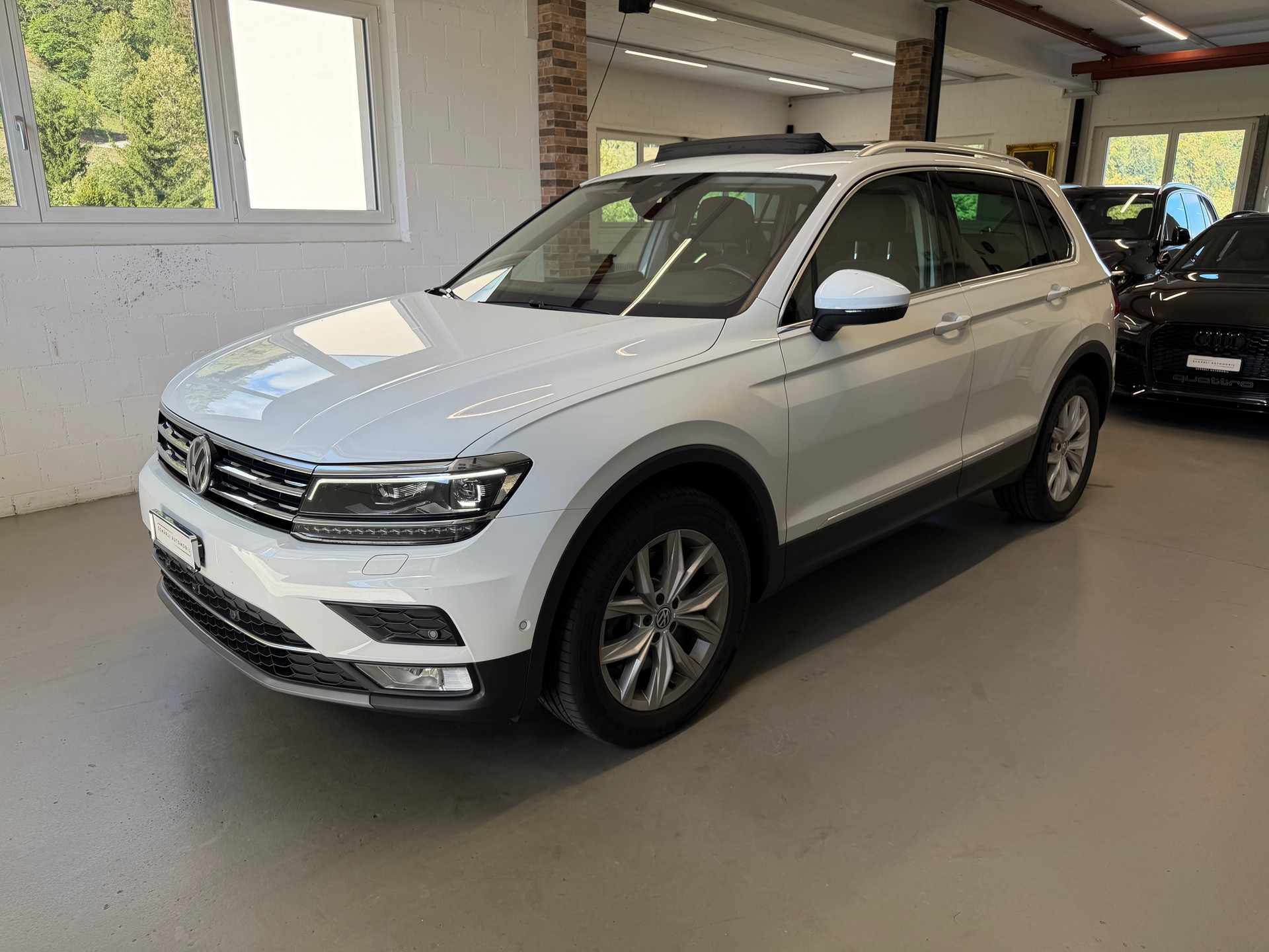 VW Tiguan 2.0TSI Highline 4Motion DSG-image-0