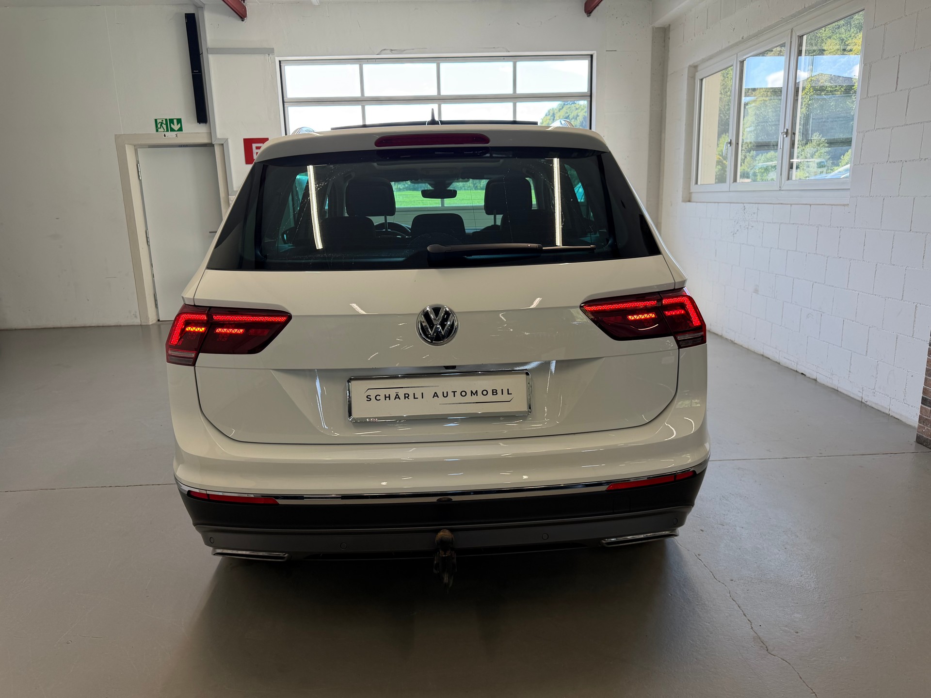 VW Tiguan 2.0TSI Highline 4Motion DSG-image-5