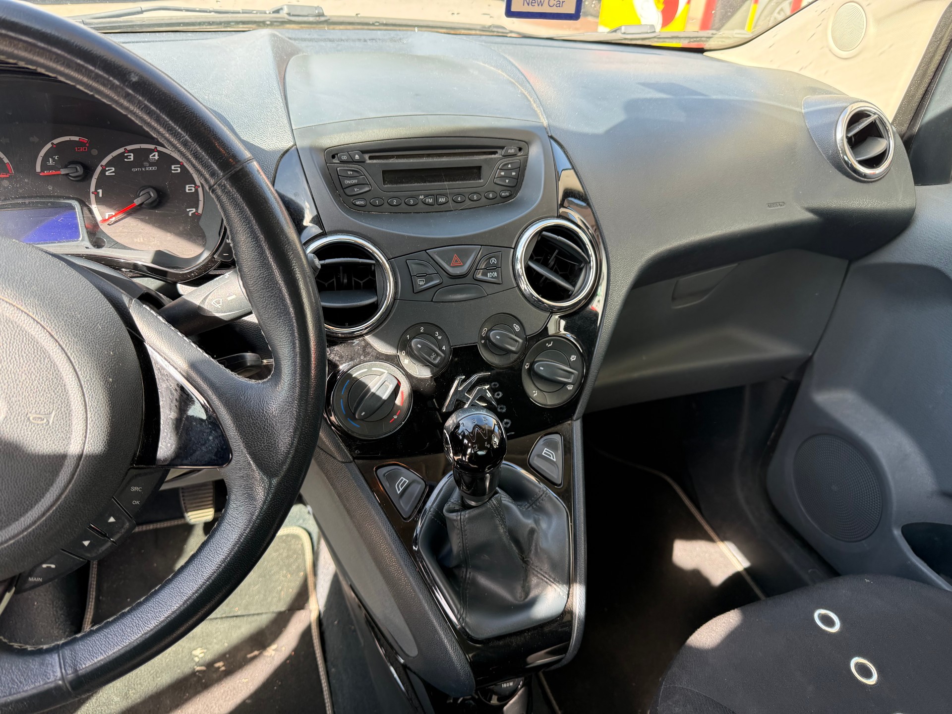 FORD KA 1.25 Ambiente-image-8