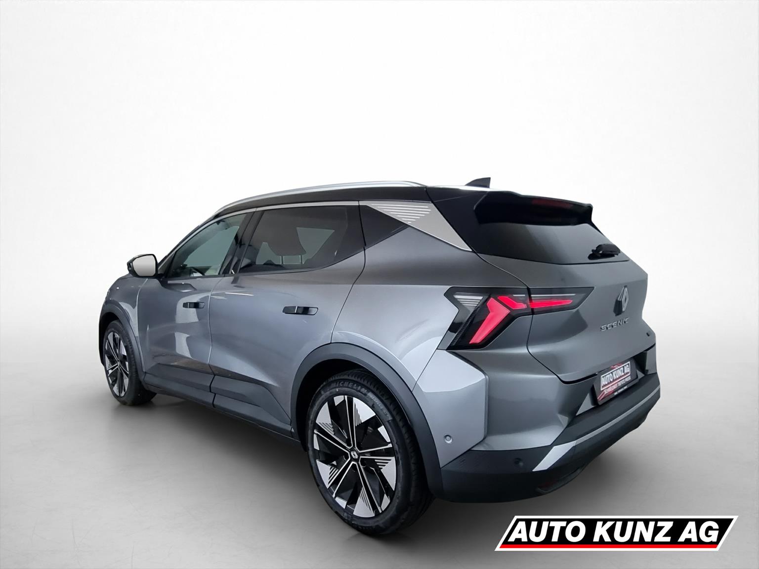 RENAULT Scénic E-Tech Long Range Techno-showroom-element-3