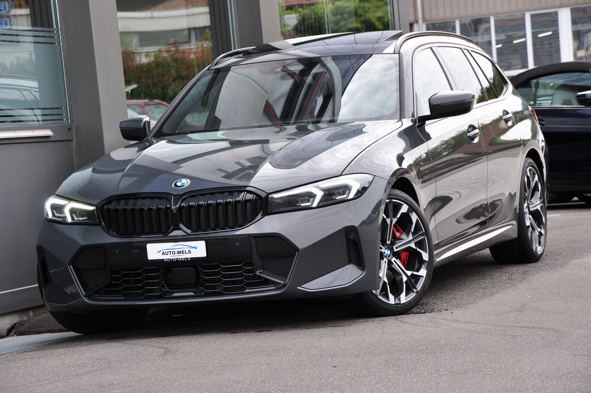 BMW 320d xDrive 48V Touring Steptronic M Sport Pro-image-2