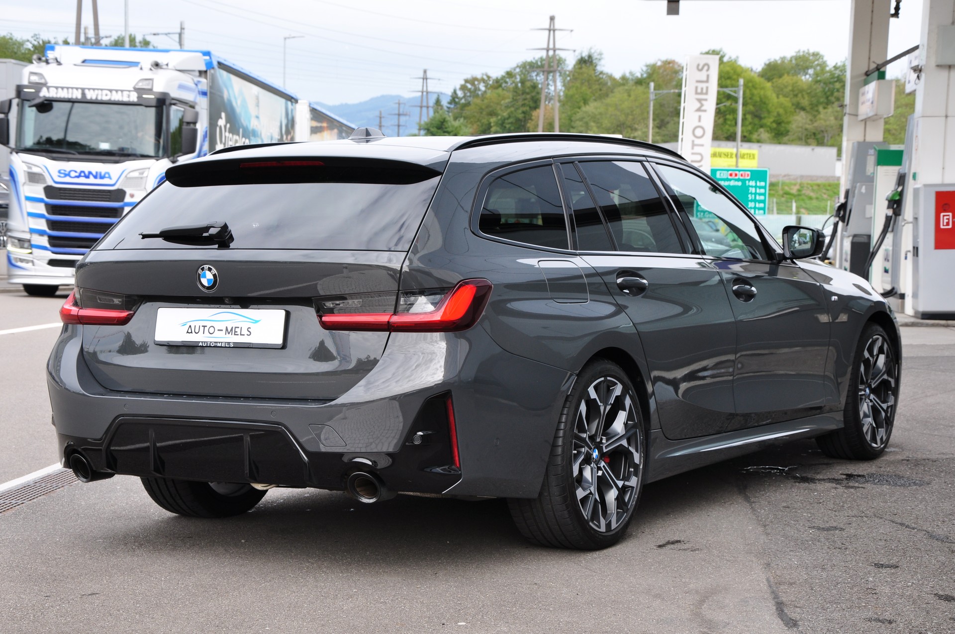 BMW 320d xDrive 48V Touring Steptronic M Sport Pro-image-8