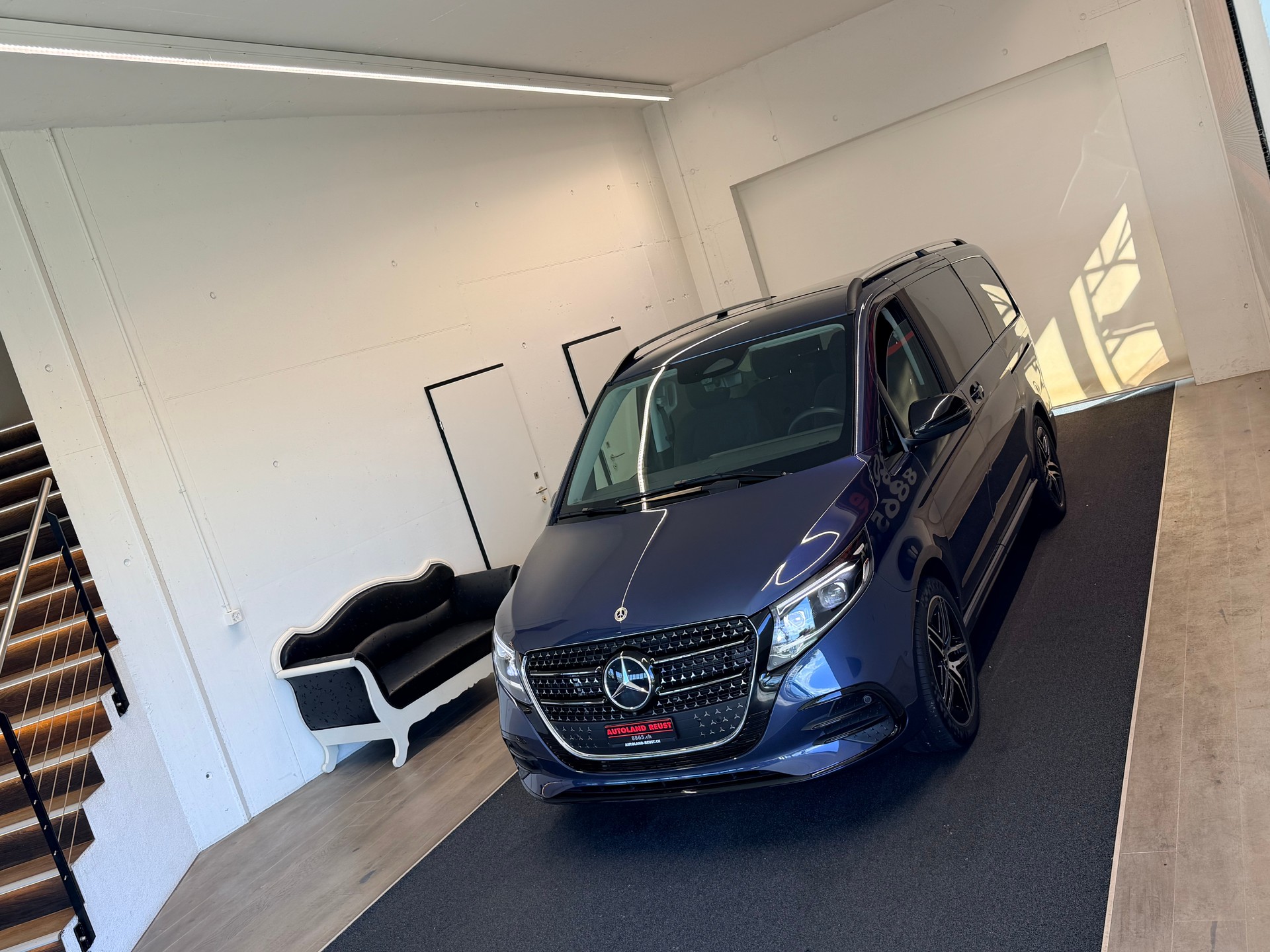 MERCEDES-BENZ V 300 d lang AMG Line 4Matic 9G-Tronic-showroom-element-3