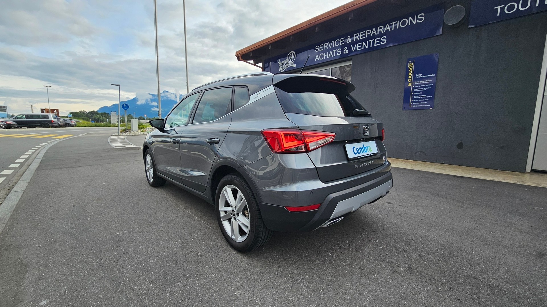 SEAT Arona 1.0 TSI Eco FR DSG-image-3