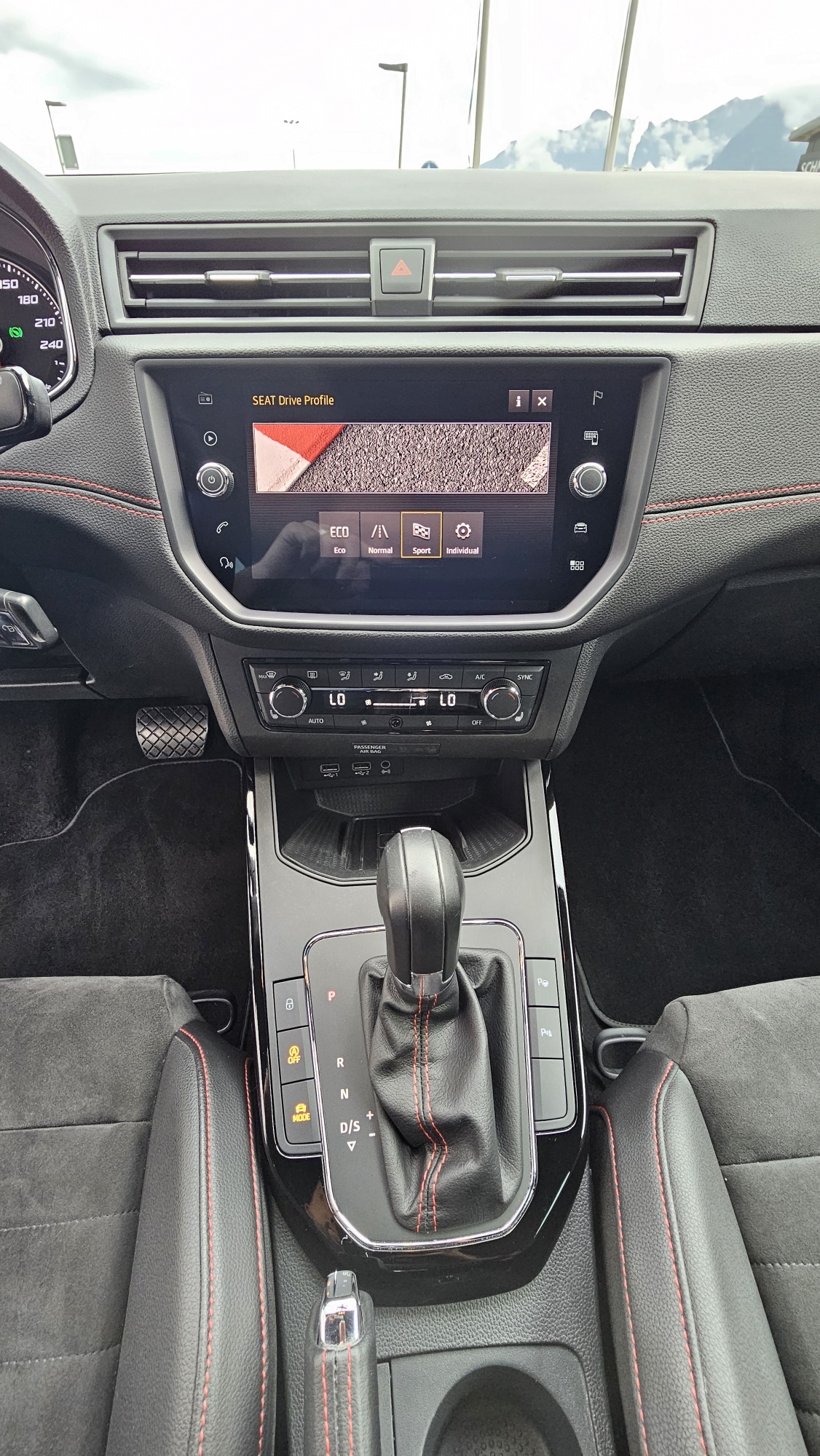 SEAT Arona 1.0 TSI Eco FR DSG-image-12