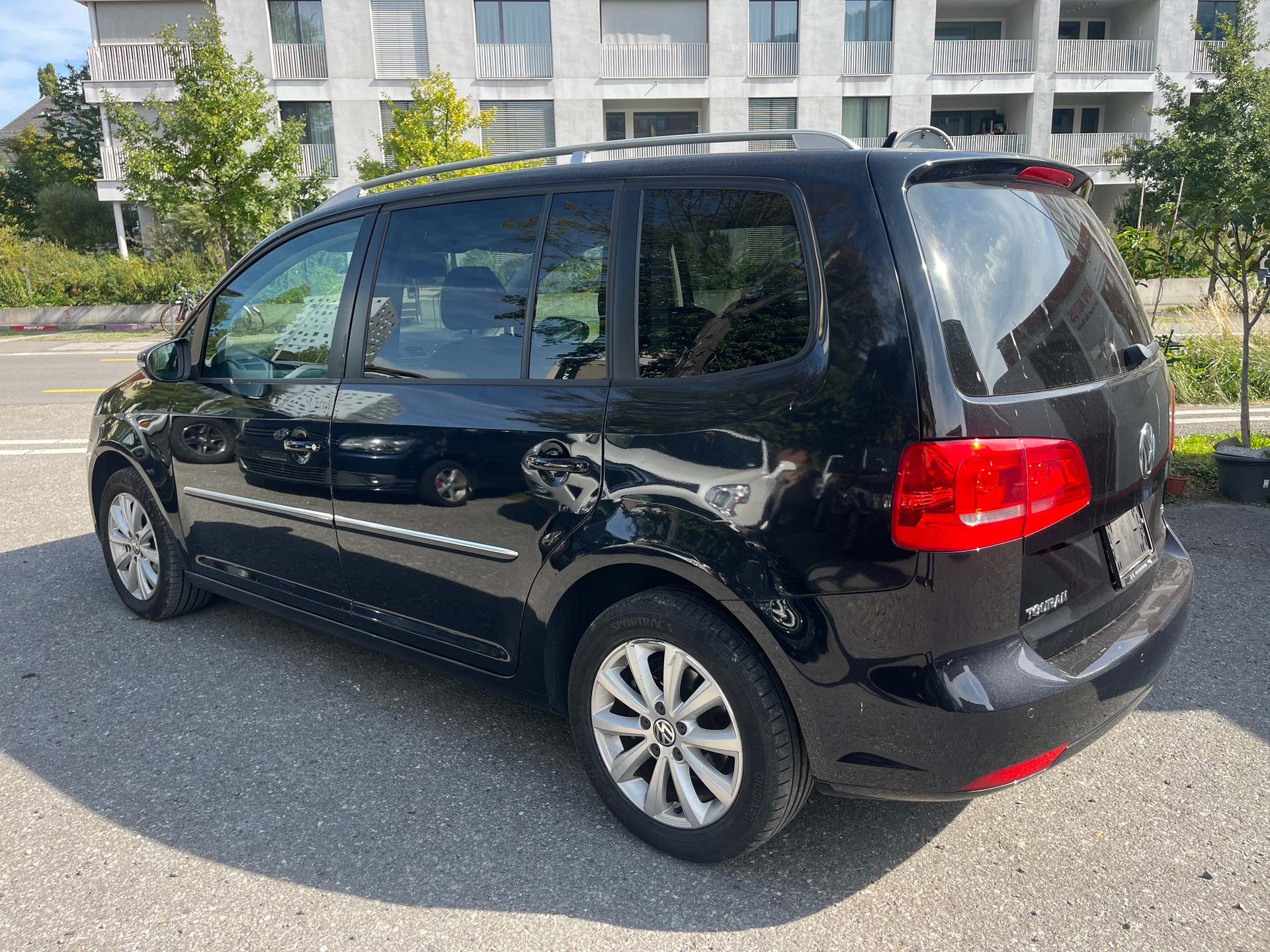 VW Touran 1.4 TSI Trendline-image-2