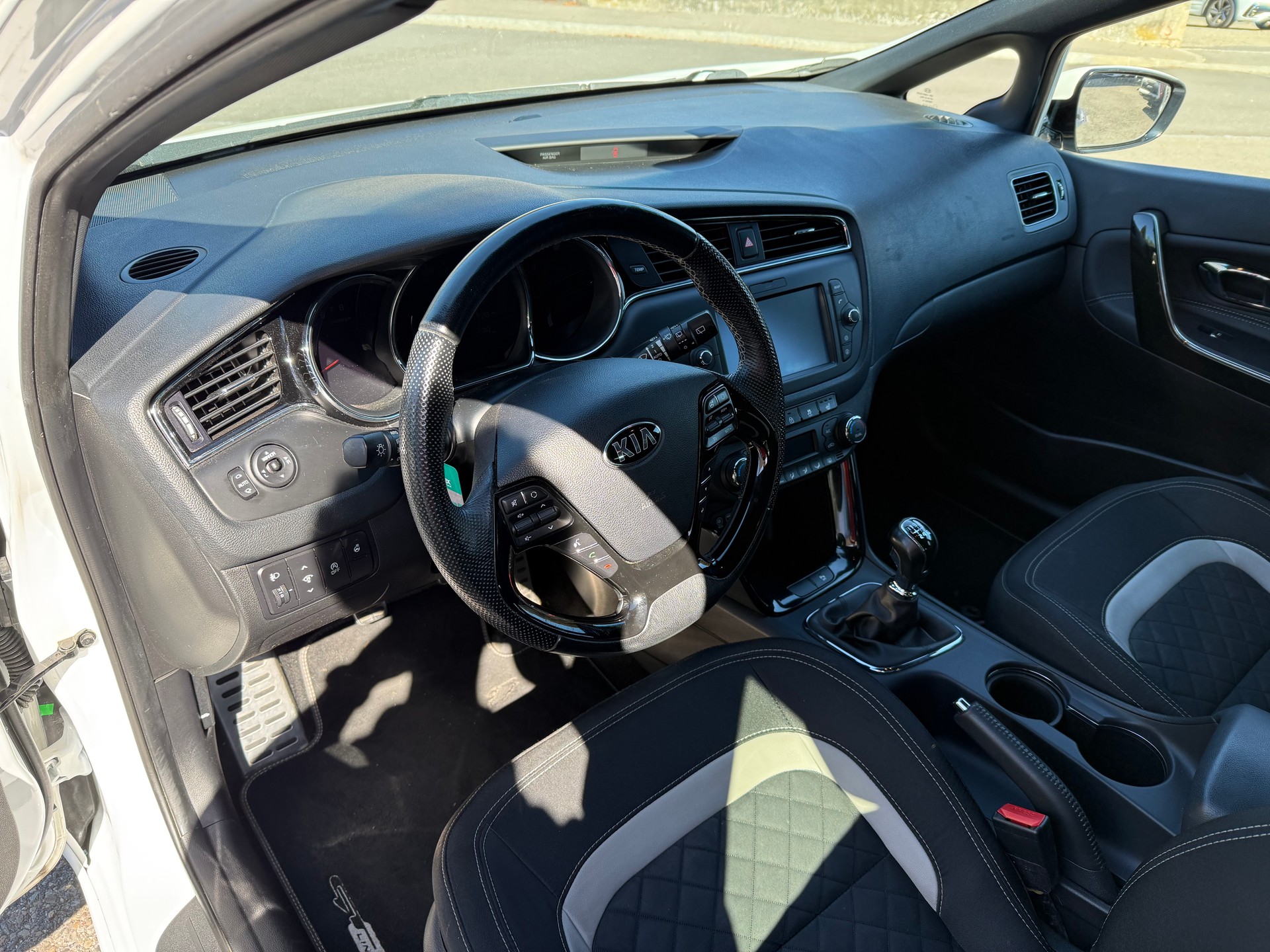 KIA Cee'd 1.0 T-GDi GT Line-image-9