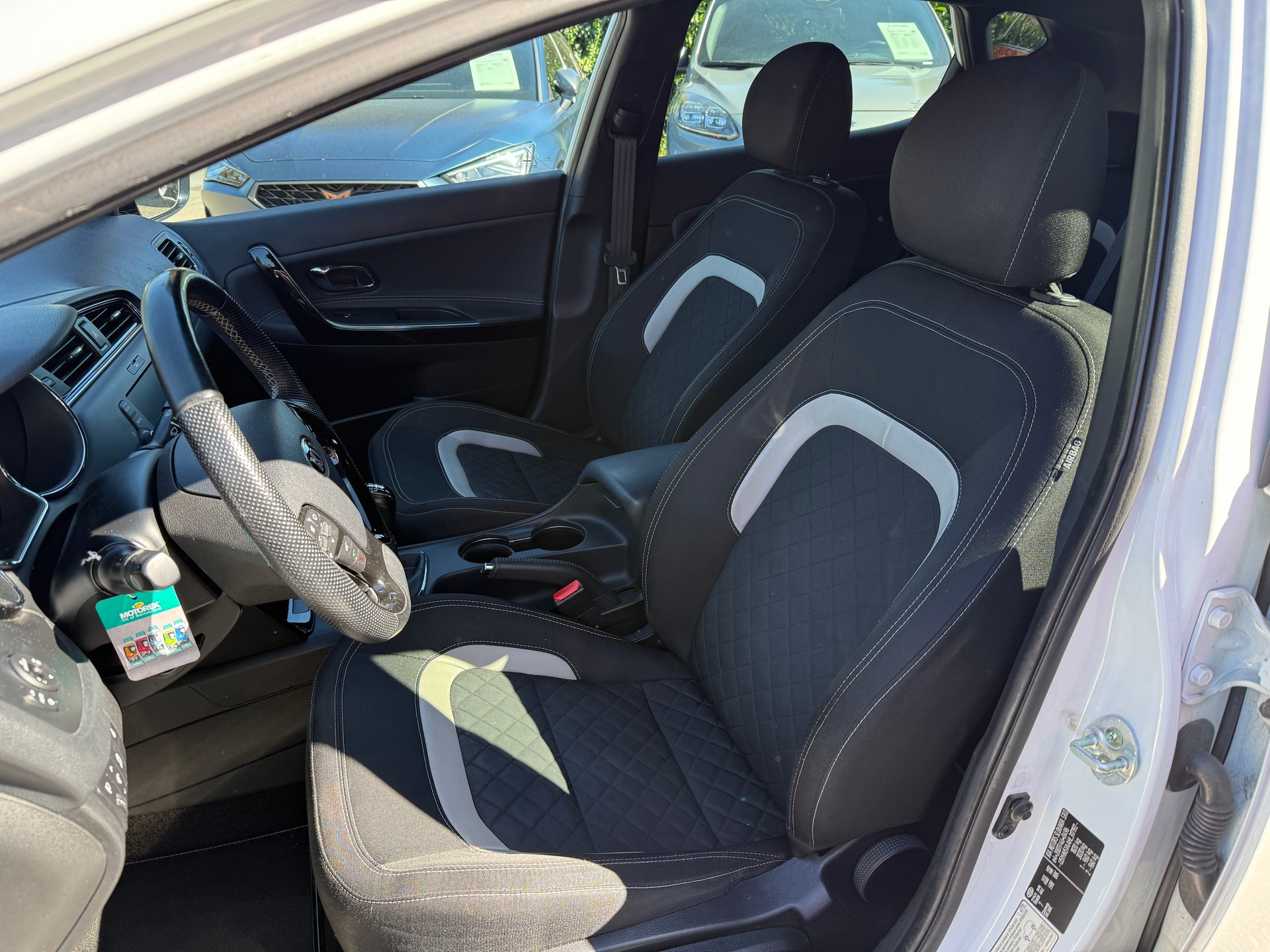KIA Cee'd 1.0 T-GDi GT Line-image-10