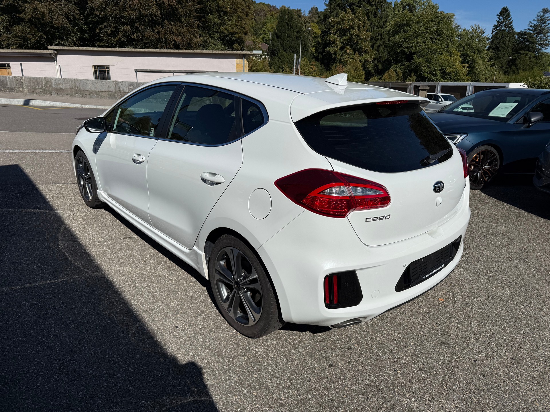 KIA Cee'd 1.0 T-GDi GT Line-image-4