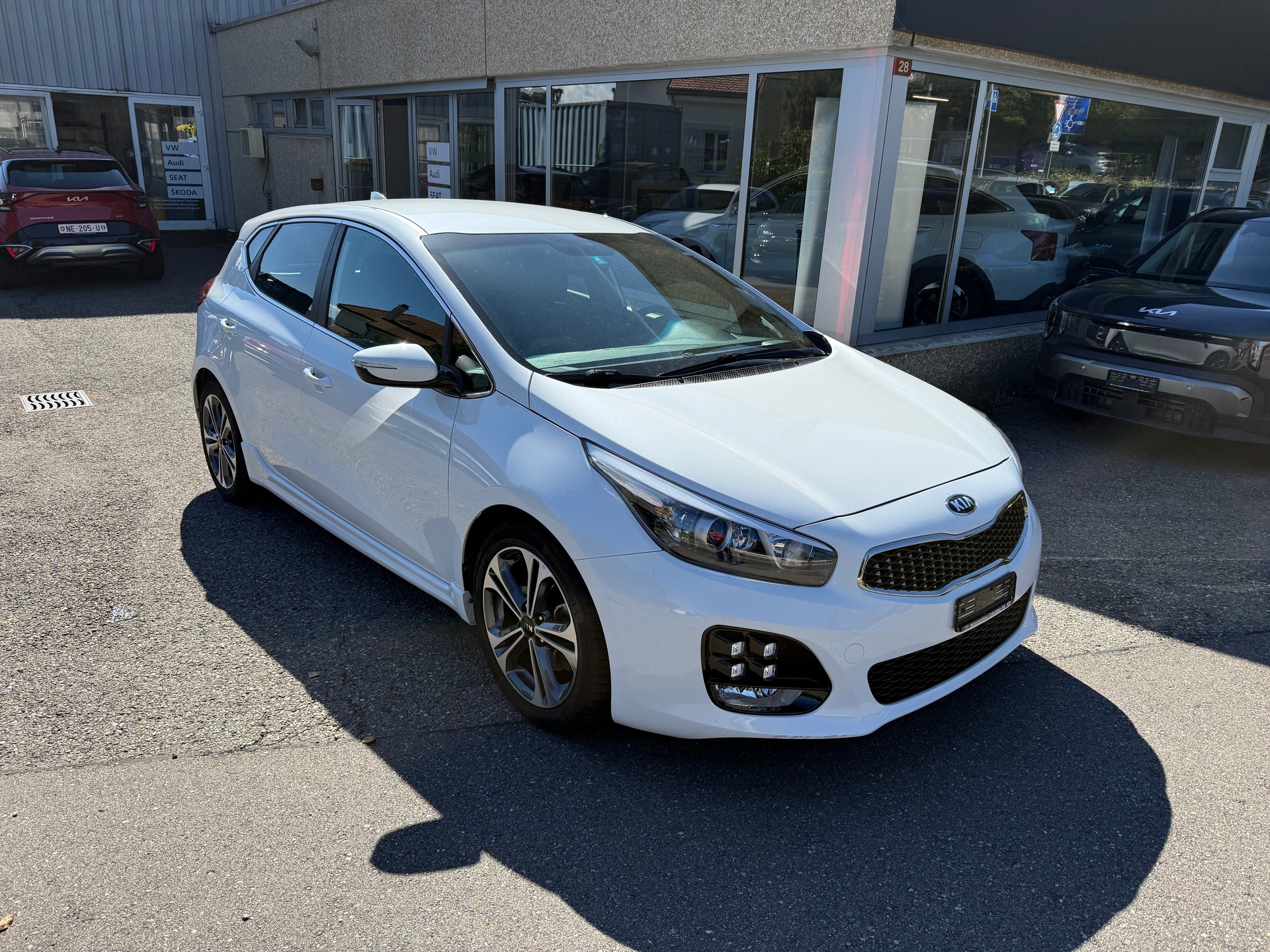 KIA Cee'd 1.0 T-GDi GT Line-image-0