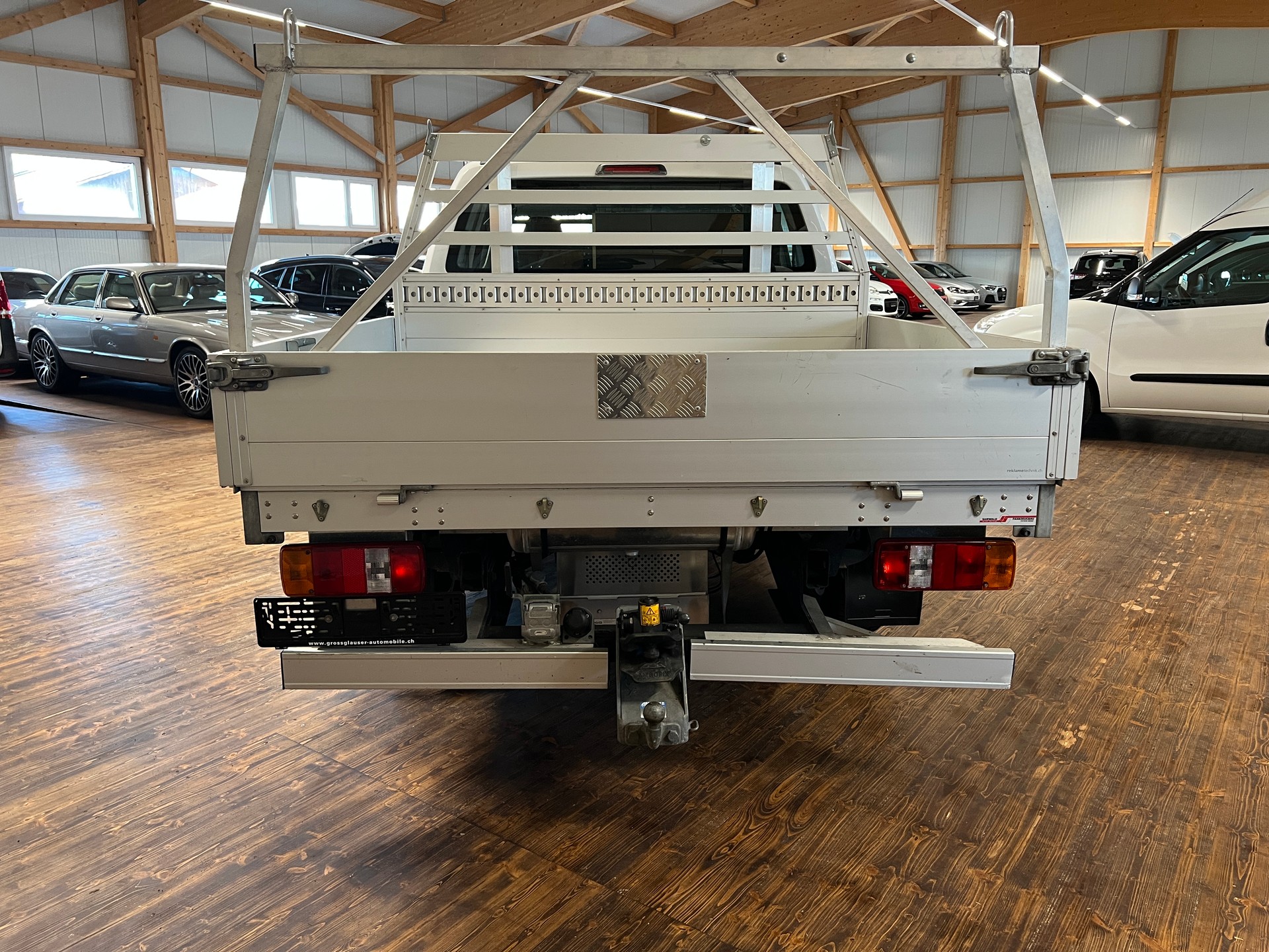 VW Amarok 2.0 BiTDI Trendline 4Motion-image-5