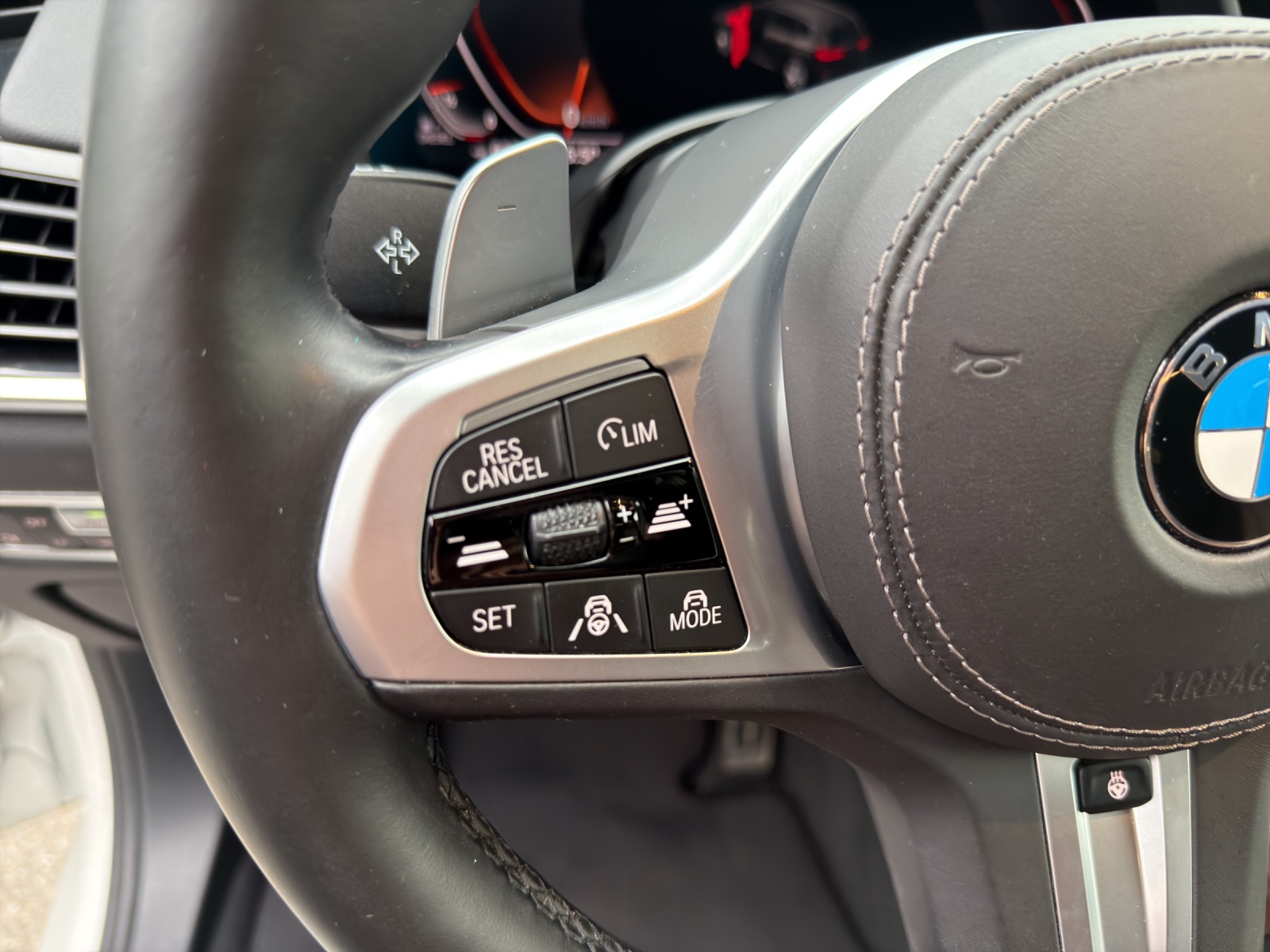 BMW X5 xDrive 30d M Sport-image-16
