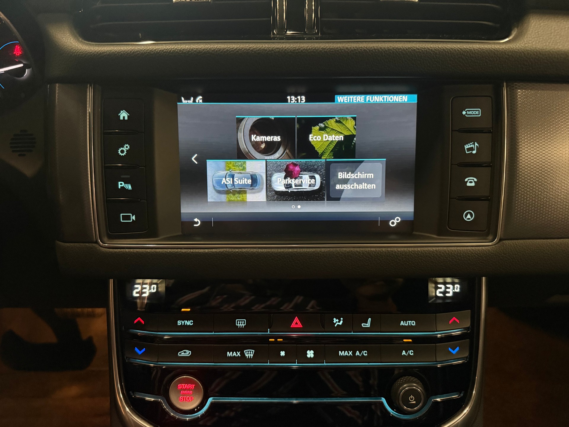 JAGUAR XF 20d R-Sport Automatic-image-12
