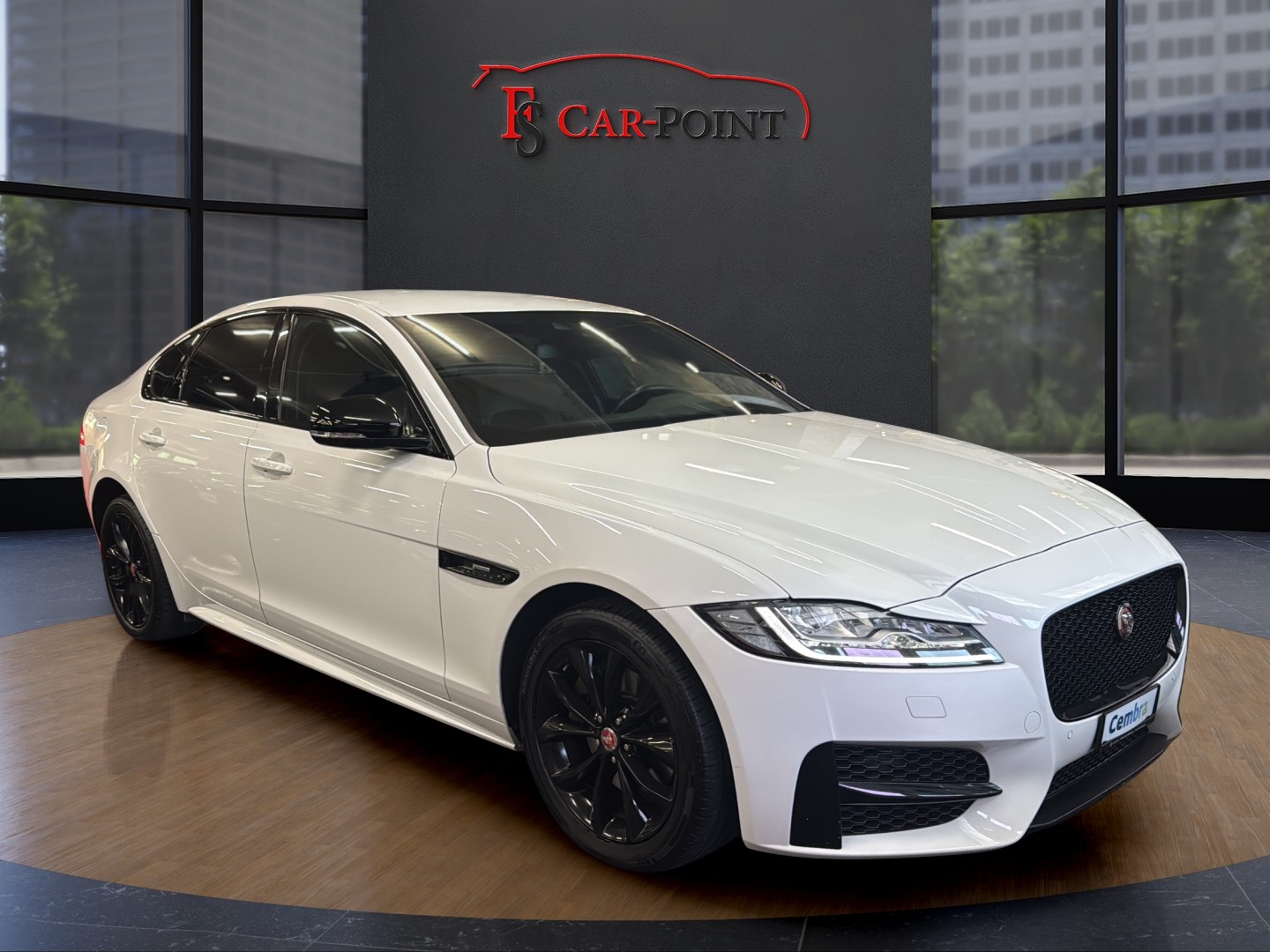 JAGUAR XF 20d R-Sport Automatic-image-6