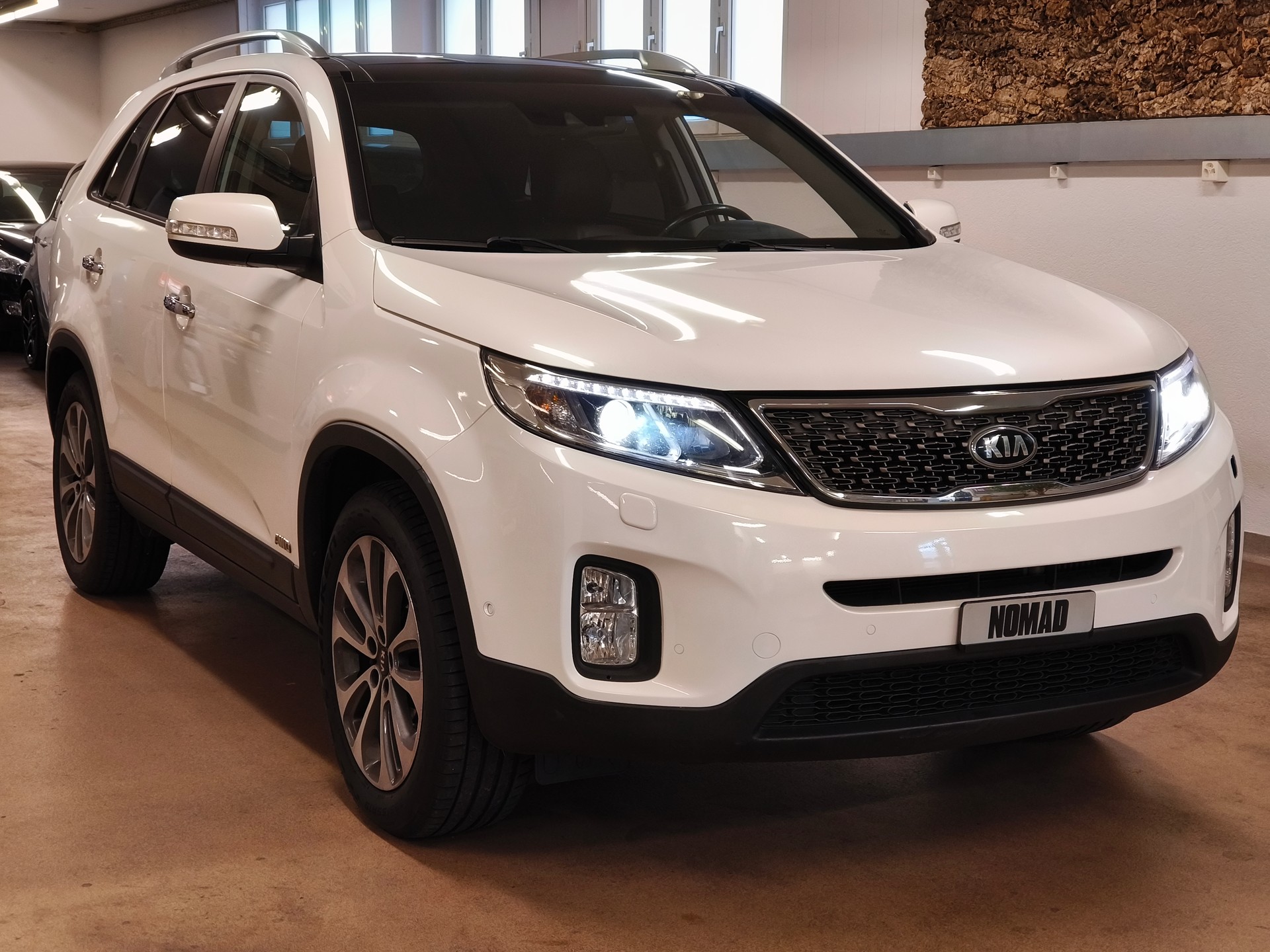 KIA Sorento 2.2 CRDI Style Automatic-image-5
