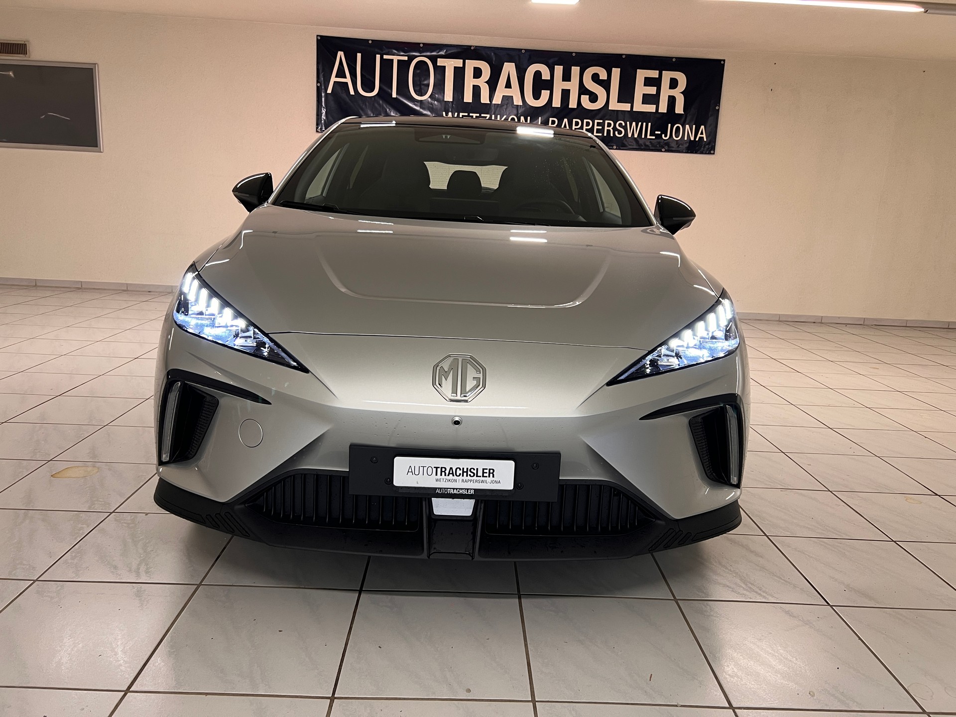 MG 4 EV 64kWh Xpower AWD-image-1