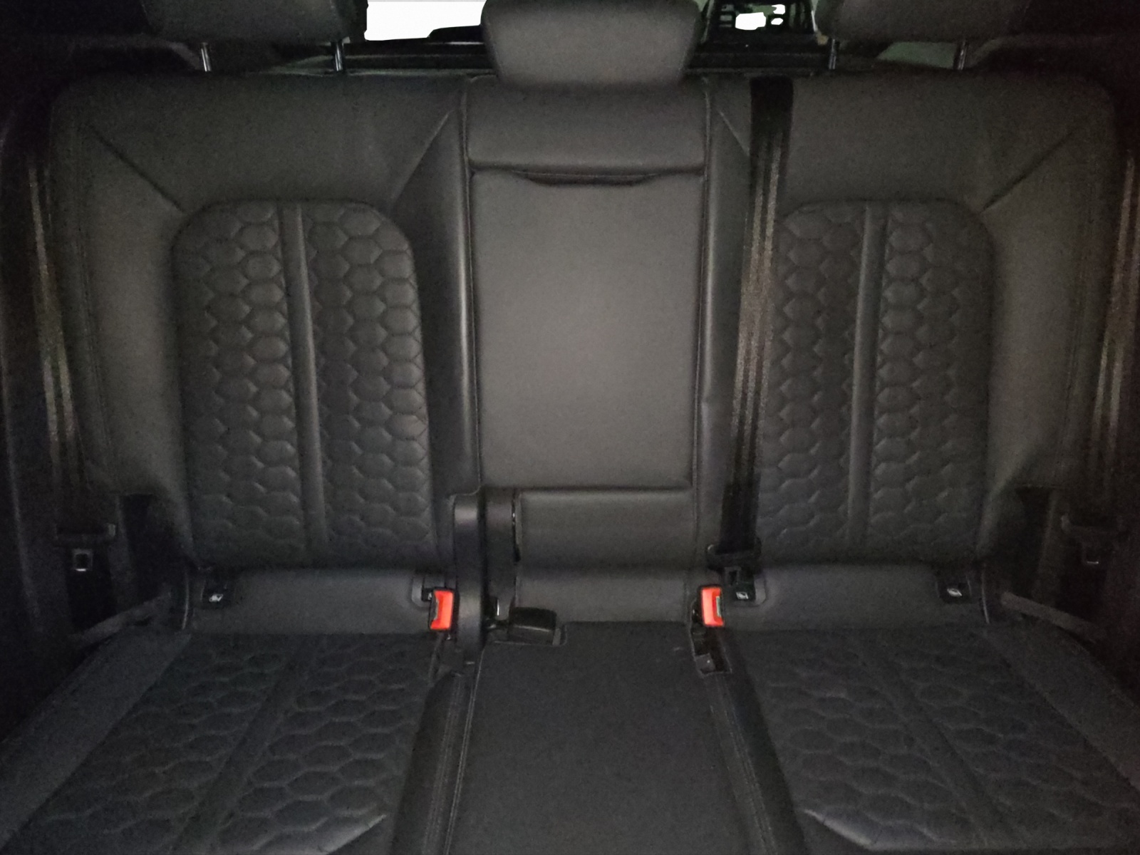 AUDI RS Q3 Sportback quattro S tronic-image-7