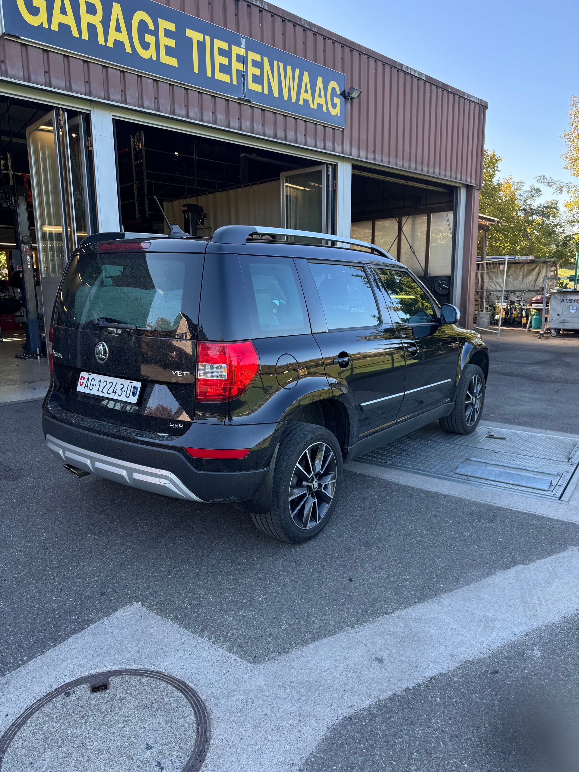 SKODA Yeti 1.4 TSI Style Outdoor 4x4 DSG-image-3