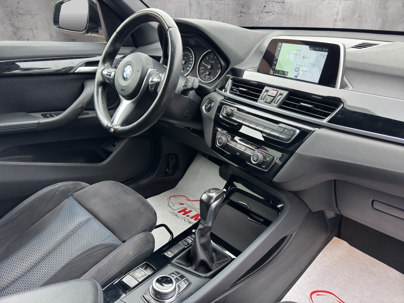 BMW X1 xDrive 20i M Sport Steptronic-image-12