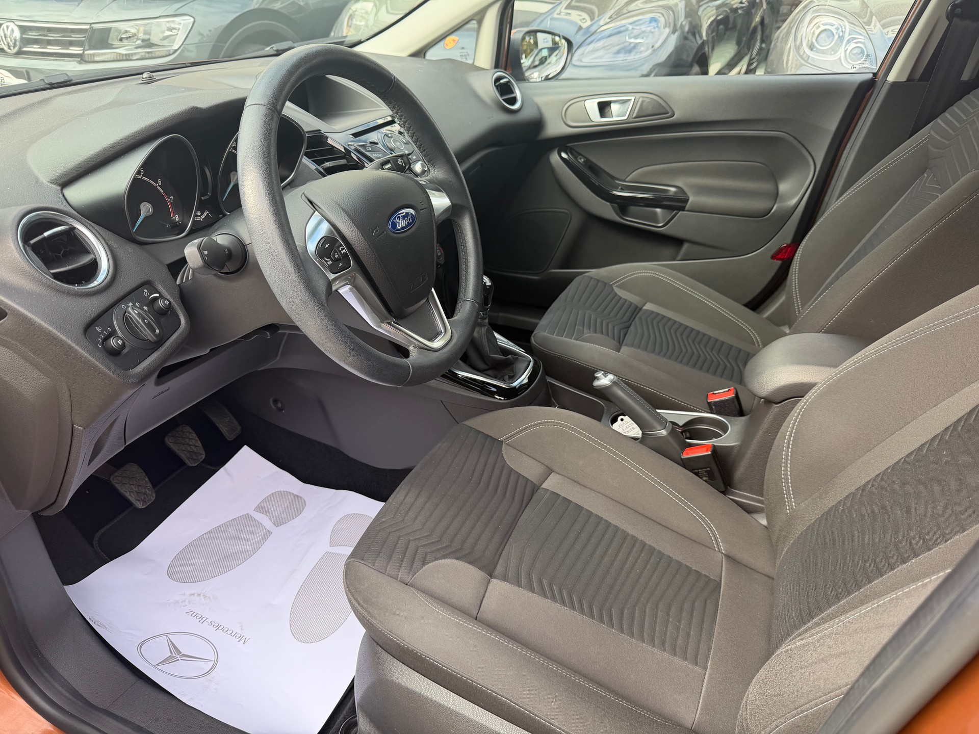 FORD Fiesta 1.0 SCTi Titanium-image-12