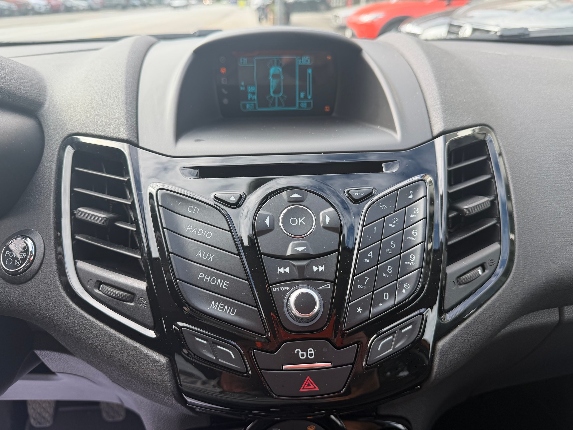 FORD Fiesta 1.0 SCTi Titanium-image-10