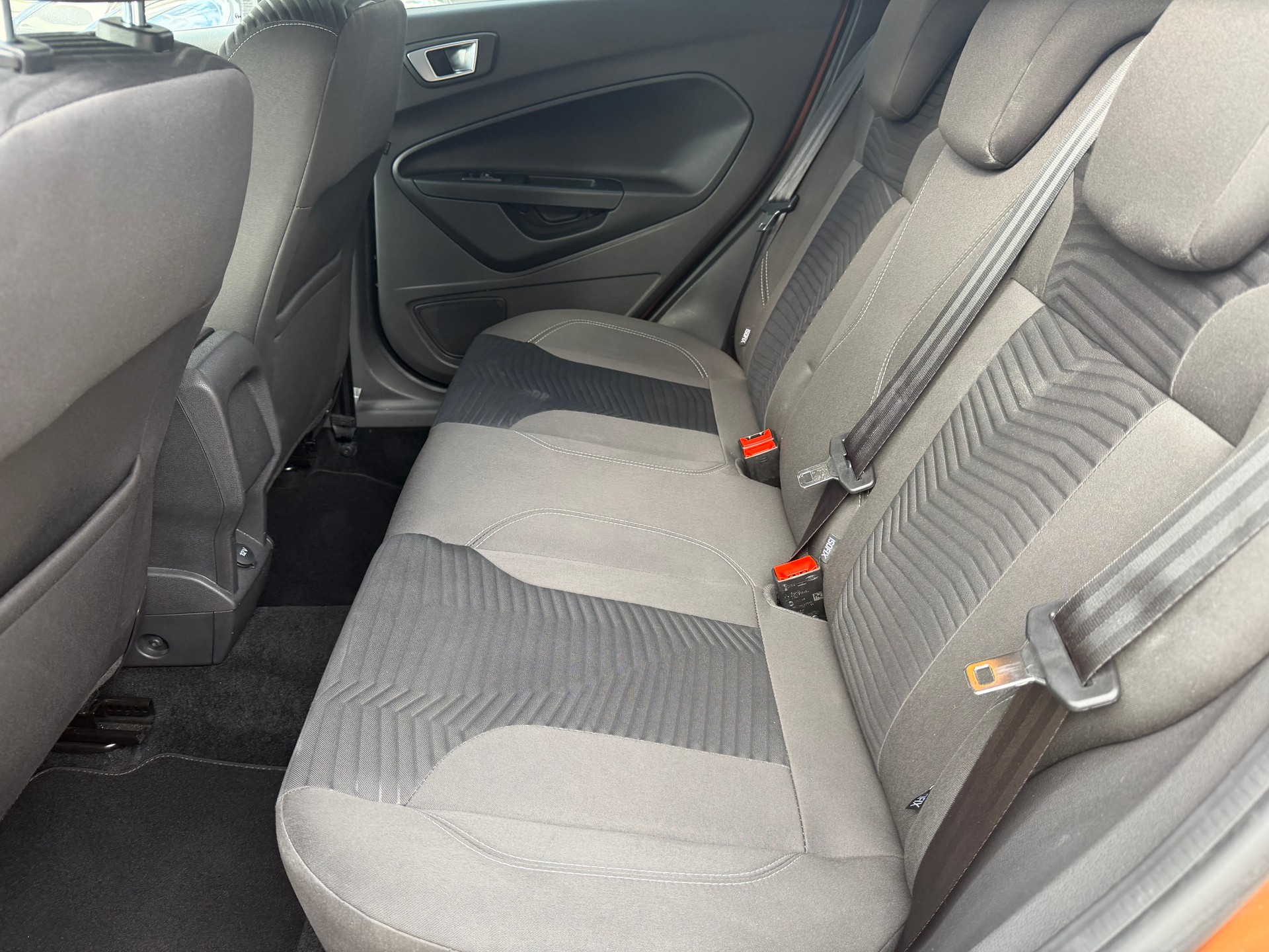 FORD Fiesta 1.0 SCTi Titanium-image-15