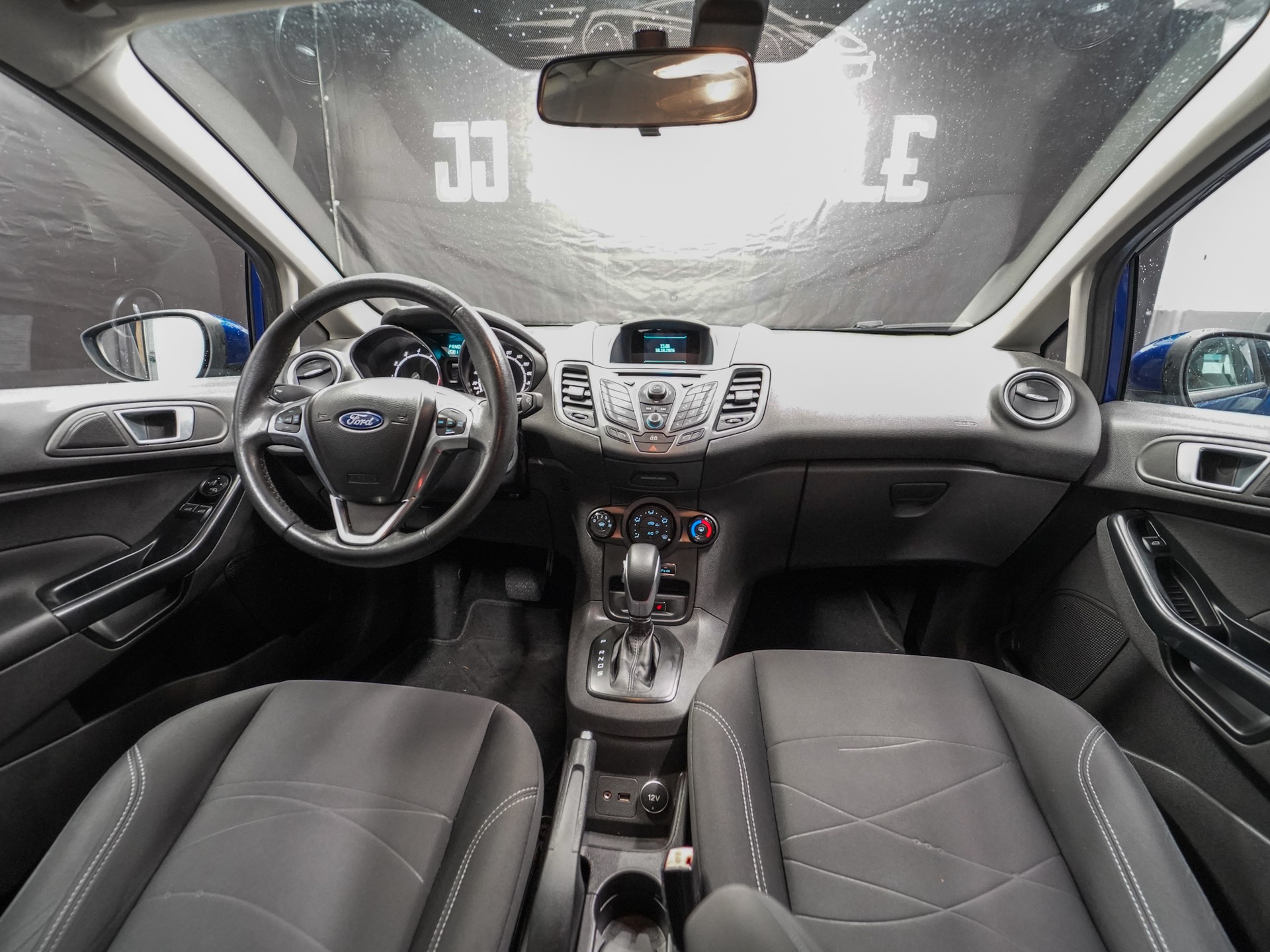 FORD Fiesta 1.0 SCTi Trend PowerShift-image-8