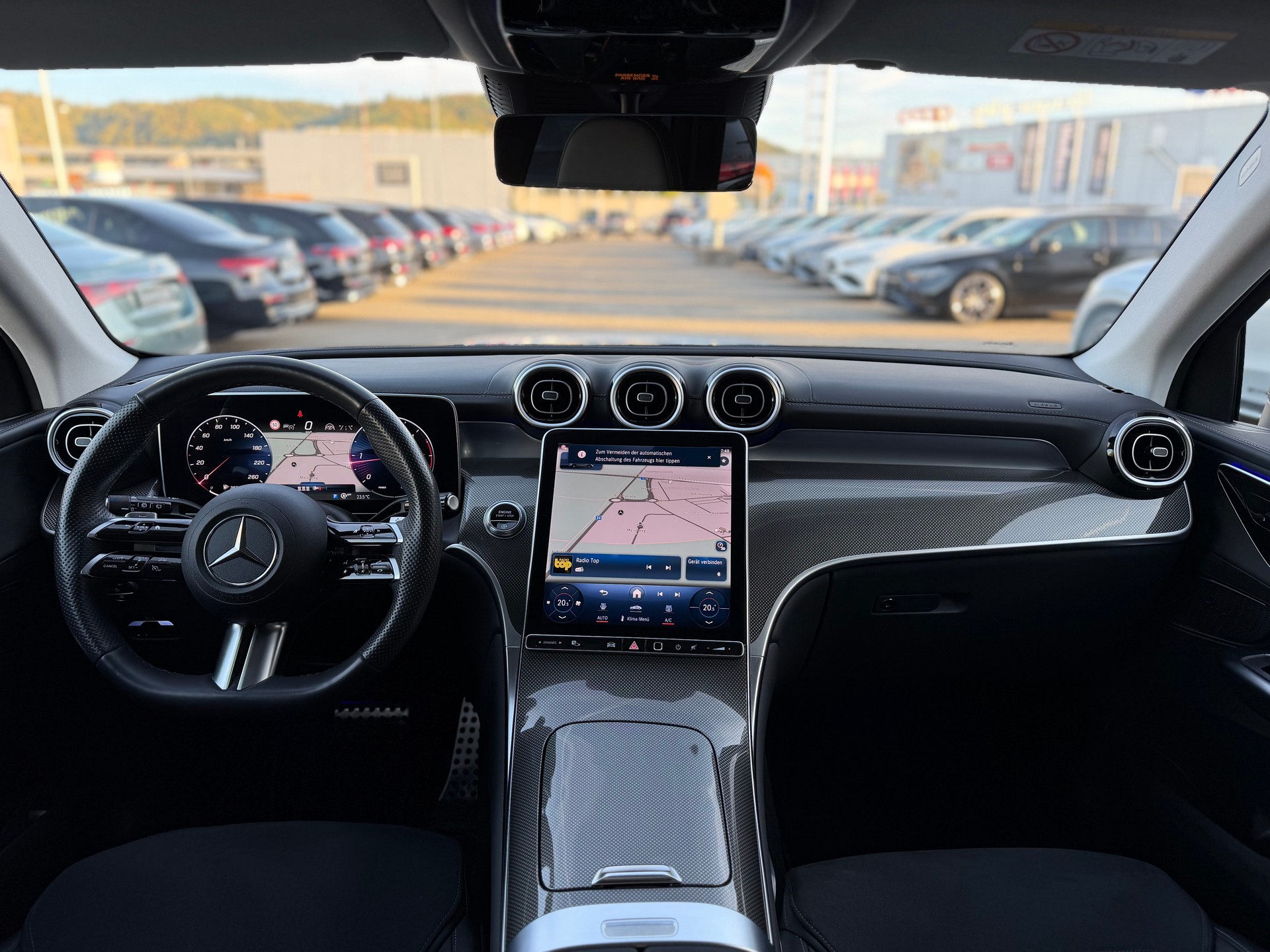 MERCEDES-BENZ GLC 220 d AMG Line 4Matic 9G-Tronic-image-4