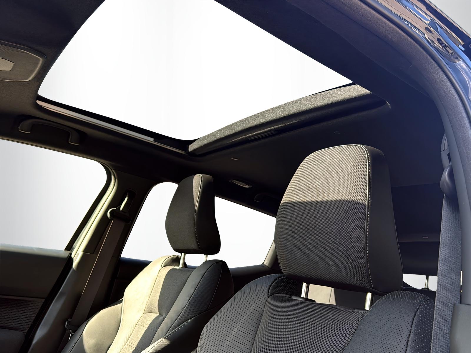 TOYOTA Urban Cruiser Premium AWD-image-9
