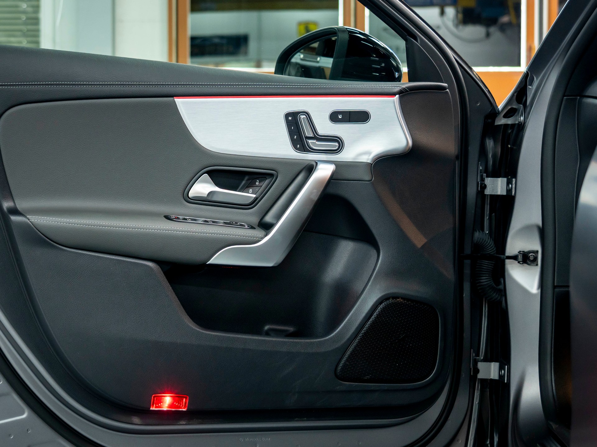 MERCEDES-BENZ A 35 AMG 4Matic Speedshift-image-20