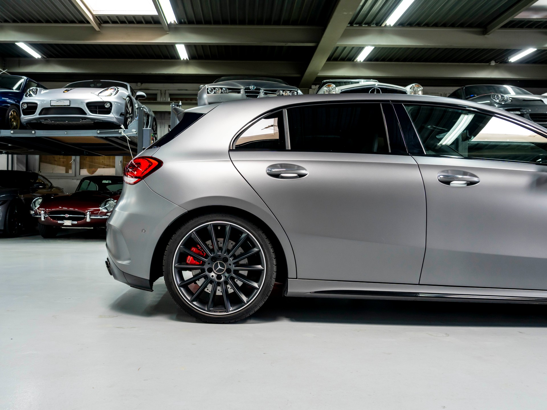 MERCEDES-BENZ A 35 AMG 4Matic Speedshift-image-9