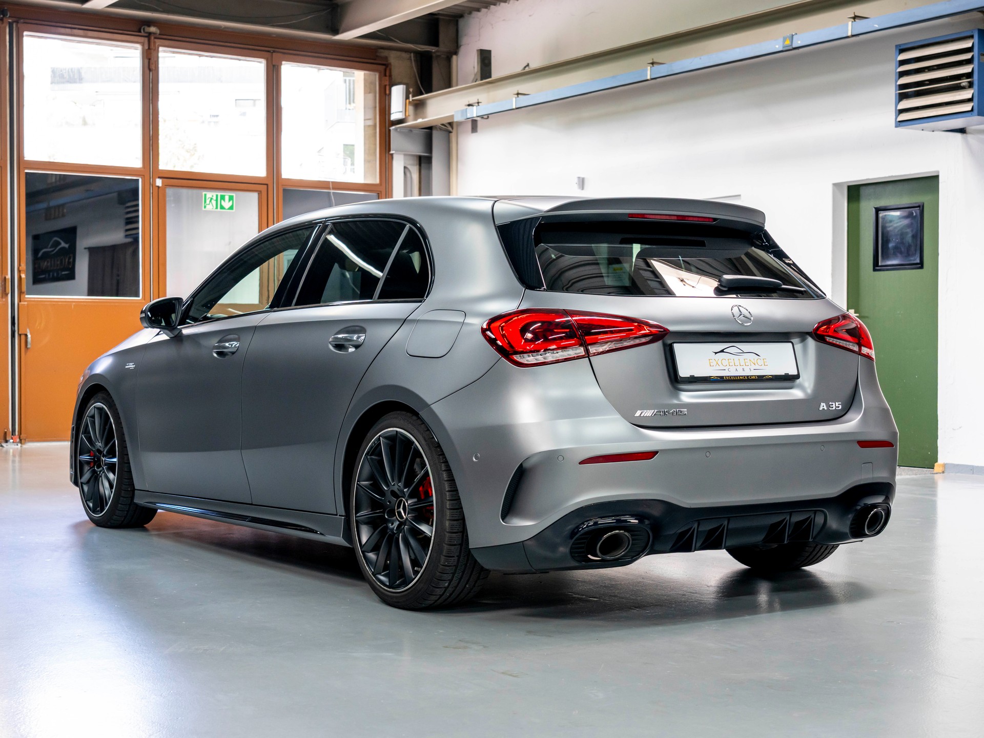 MERCEDES-BENZ A 35 AMG 4Matic Speedshift-image-7