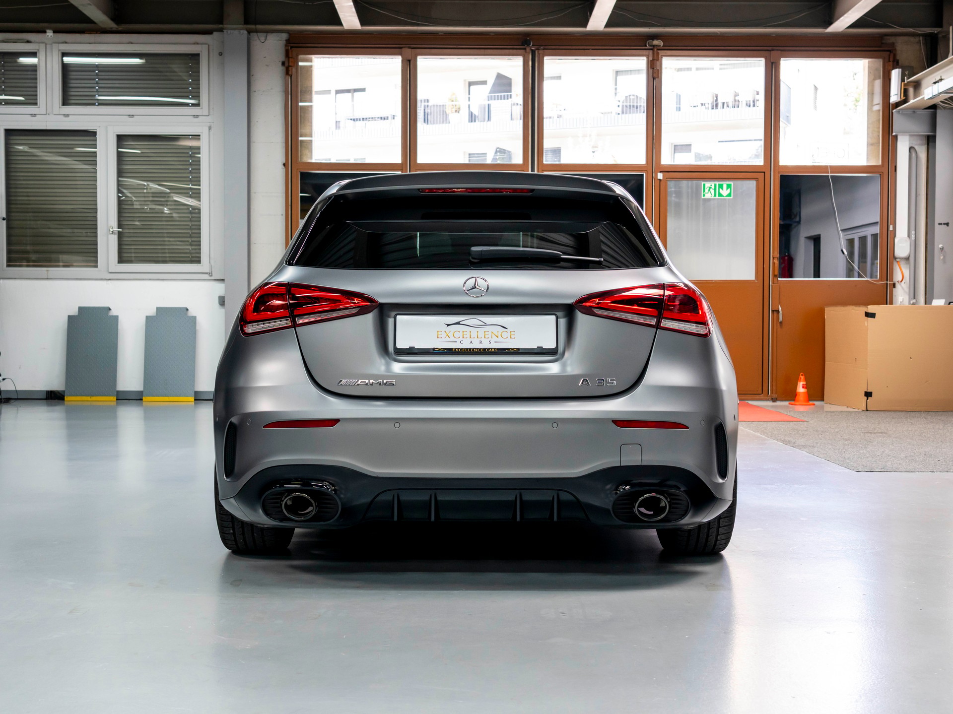 MERCEDES-BENZ A 35 AMG 4Matic Speedshift-image-6