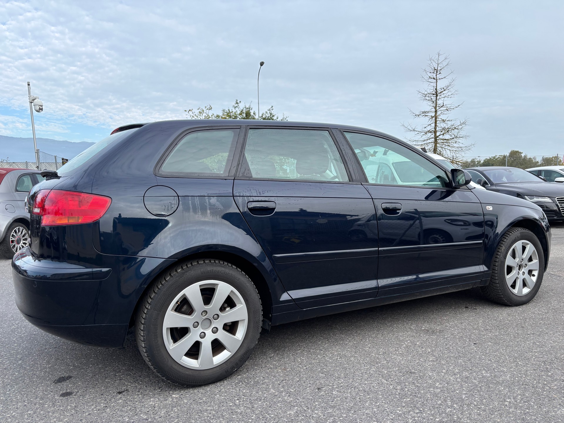 AUDI A3 Sportback 1.8 Turbo FSI Ambition-image-3