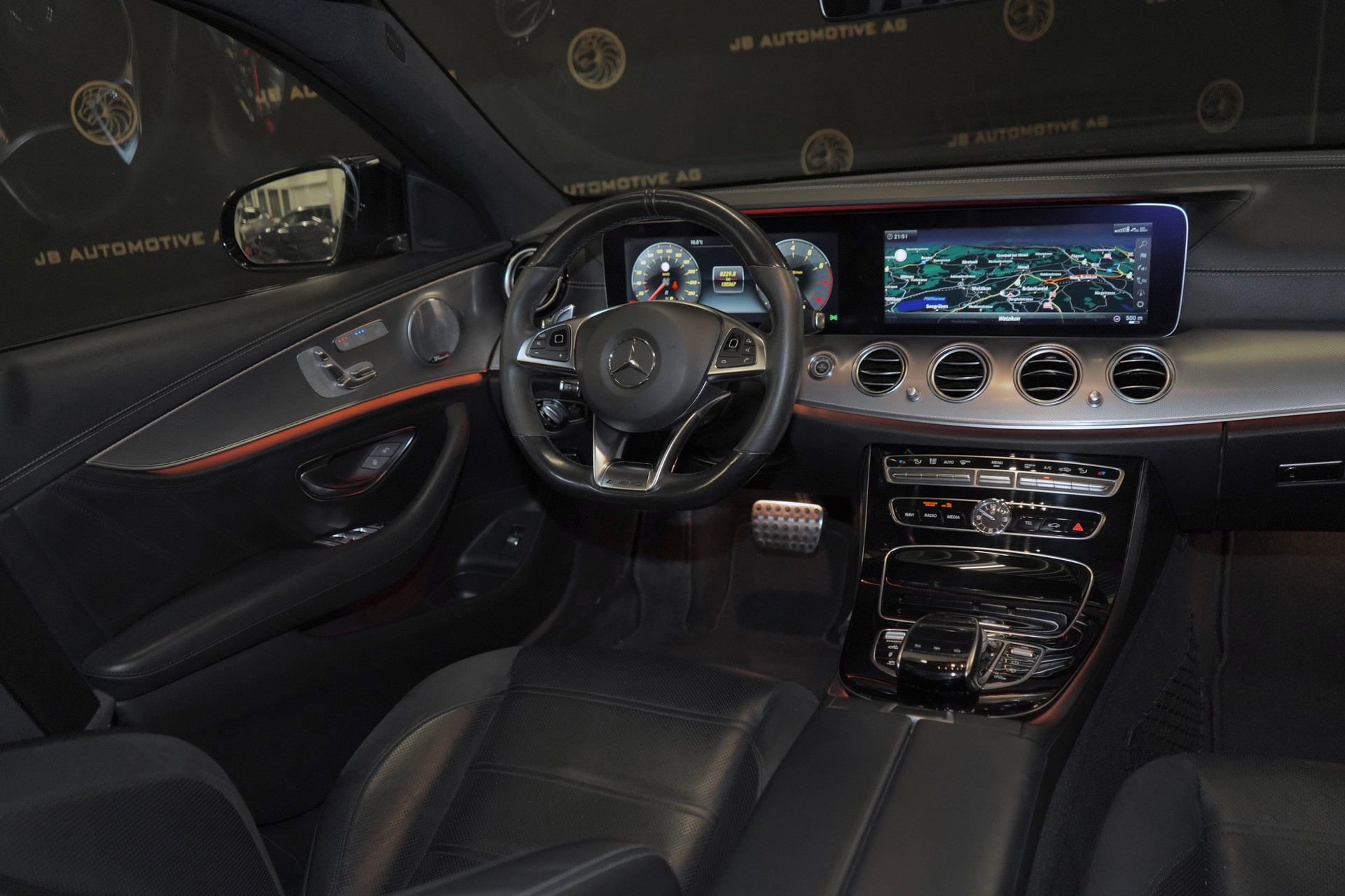 MERCEDES-BENZ E 43 AMG 4 Matic 9G-Tronic-image-4