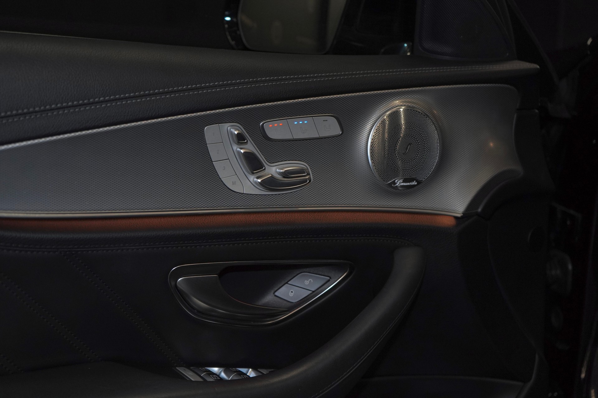 MERCEDES-BENZ E 43 AMG 4 Matic 9G-Tronic-image-11
