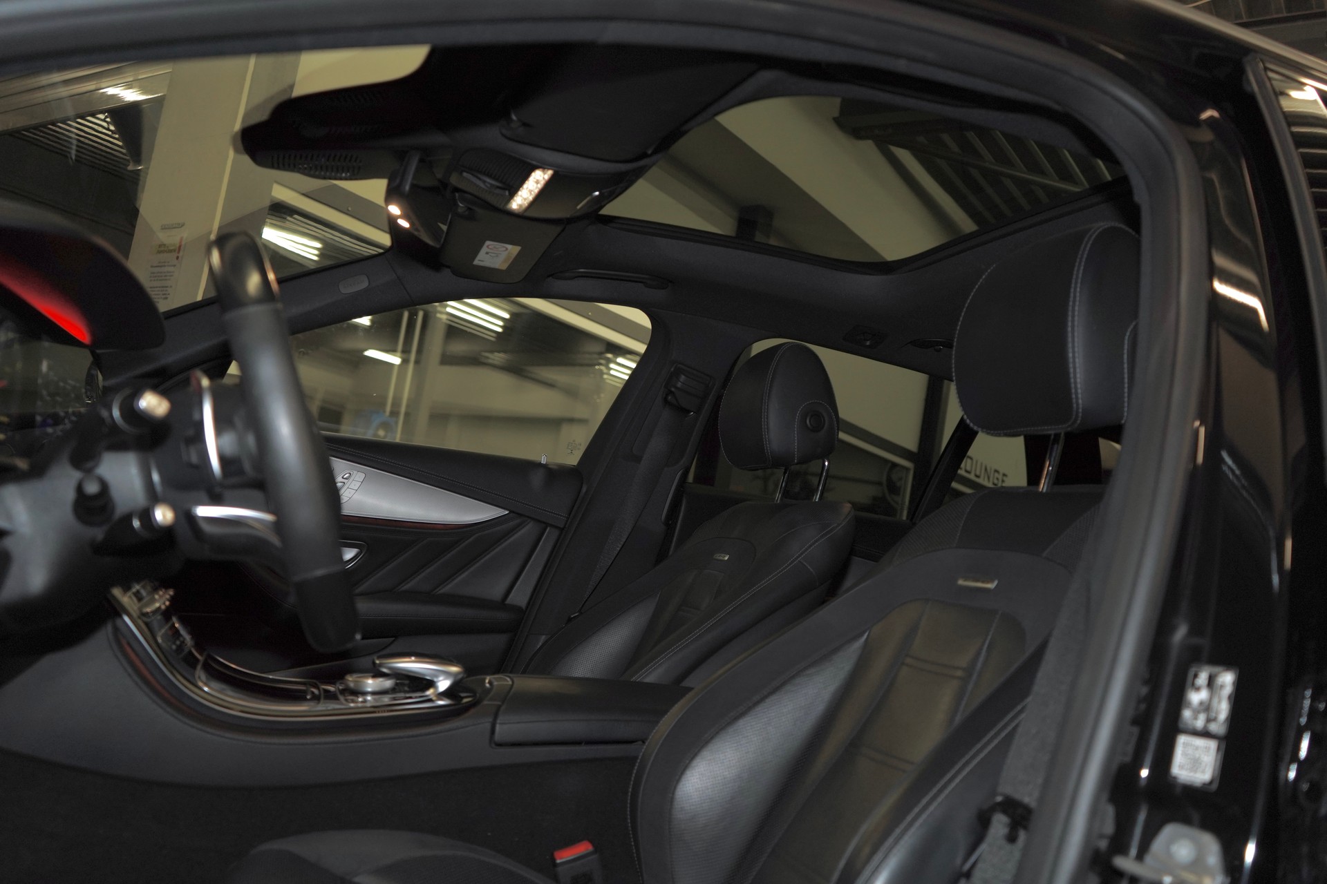 MERCEDES-BENZ E 43 AMG 4 Matic 9G-Tronic-image-13