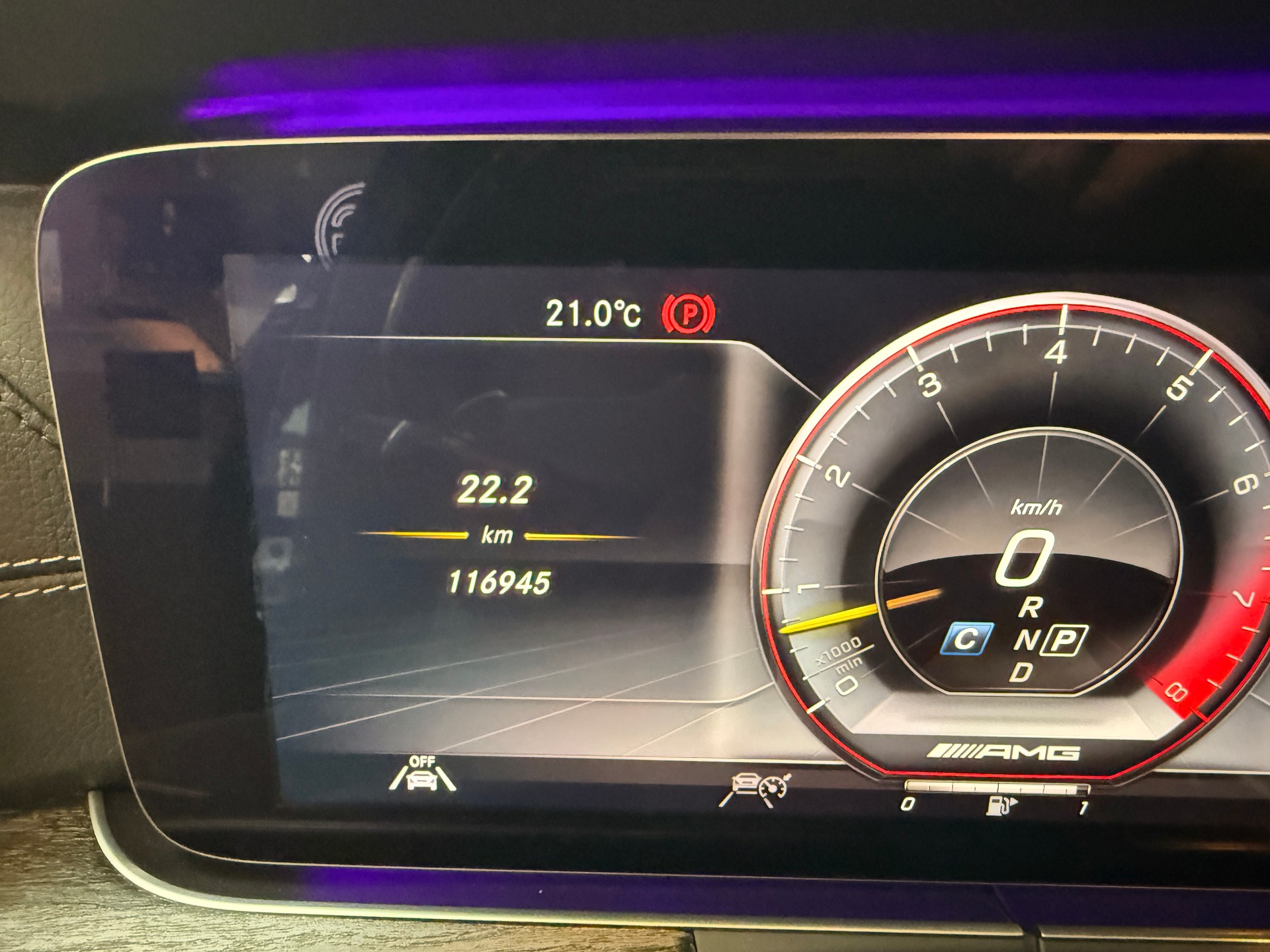 MERCEDES-BENZ E 63 AMG 4 Matic 9G-Tronic-image-15