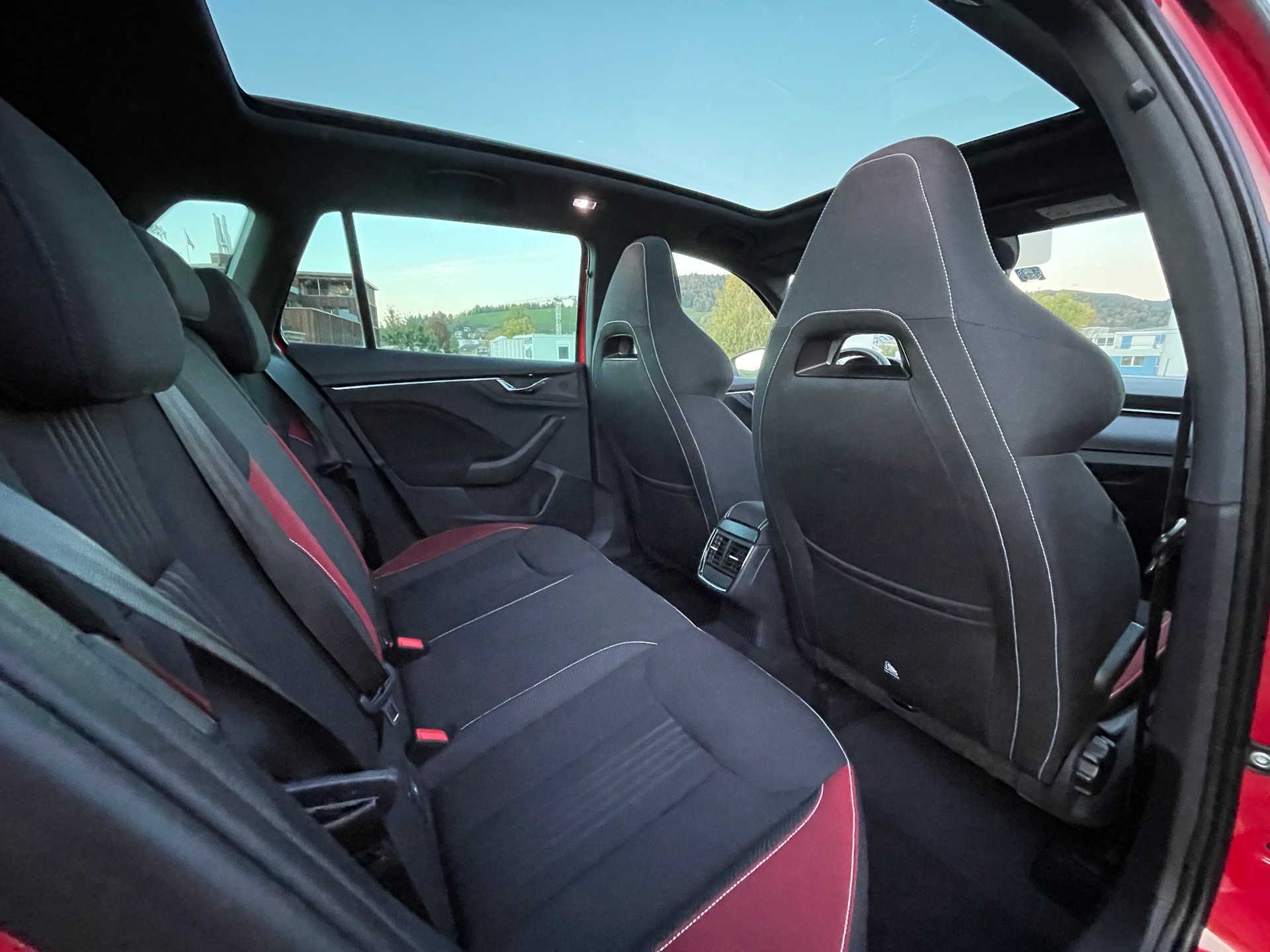 SKODA Kamiq 1.5 TSI ACT Monte Carlo DSG-image-6