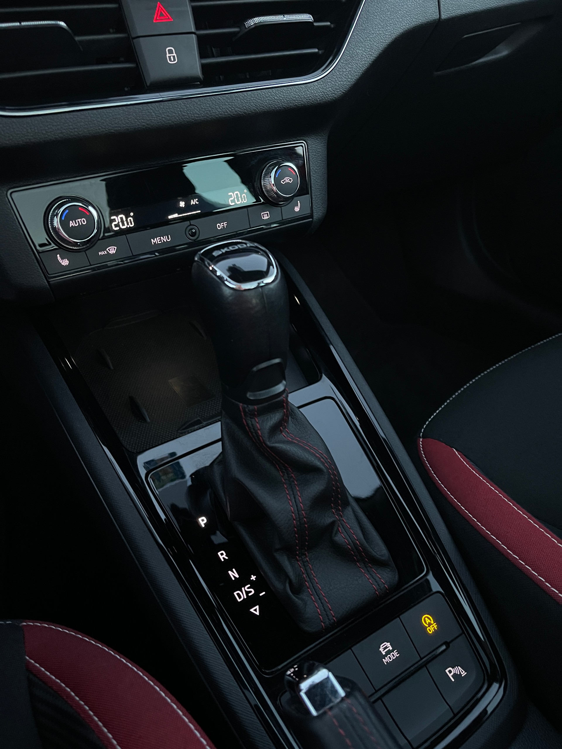 SKODA Kamiq 1.5 TSI ACT Monte Carlo DSG-image-12