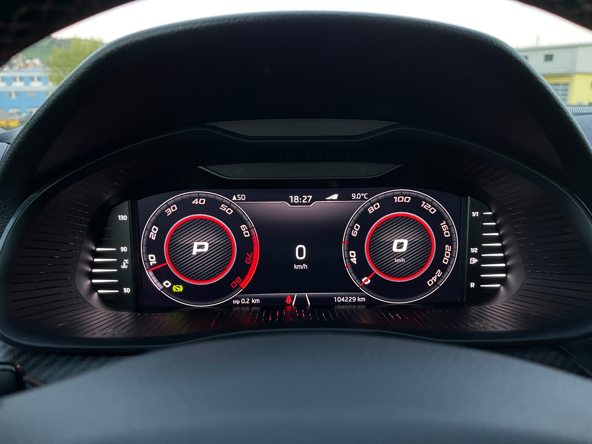 SKODA Kamiq 1.5 TSI ACT Monte Carlo DSG-image-10