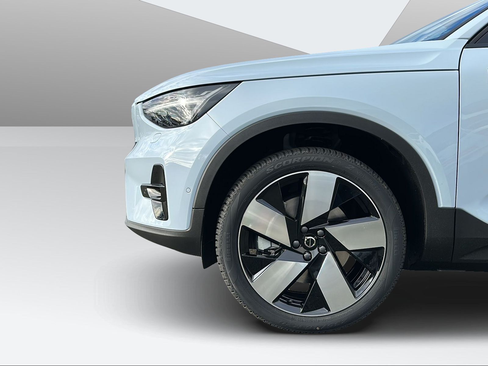 VOLVO C40 E80 Ultimate-image-8