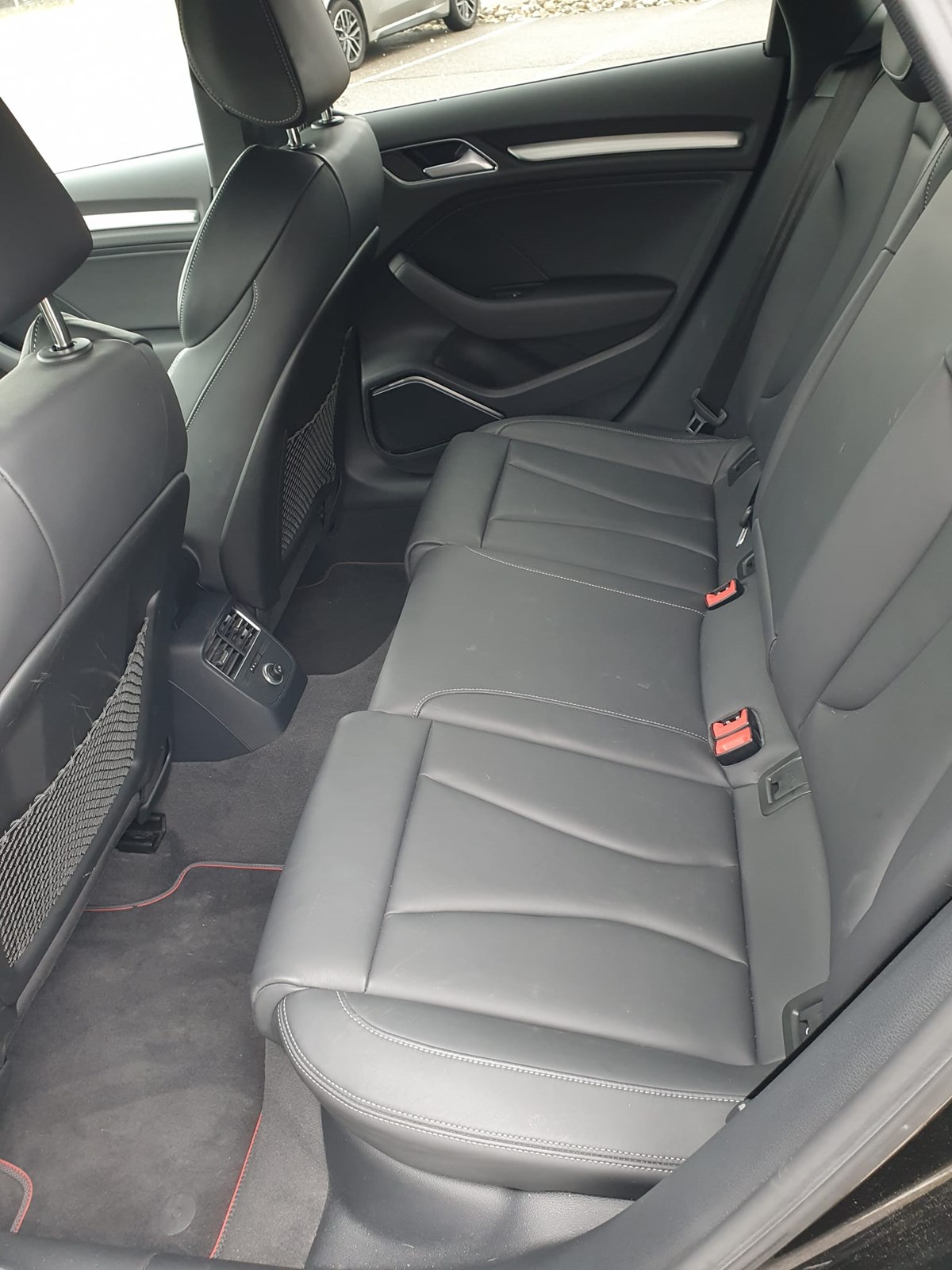 AUDI S3 Sportback 2.0 TFSI quattro-image-5