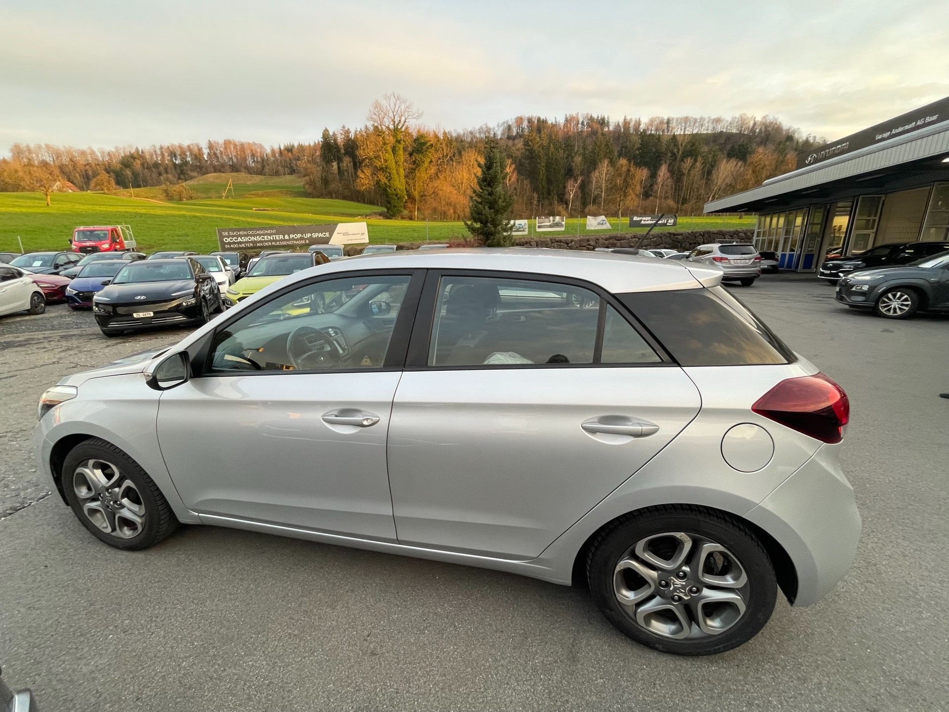HYUNDAI i20 1.0 T-GDi Amplia DCT-image-4