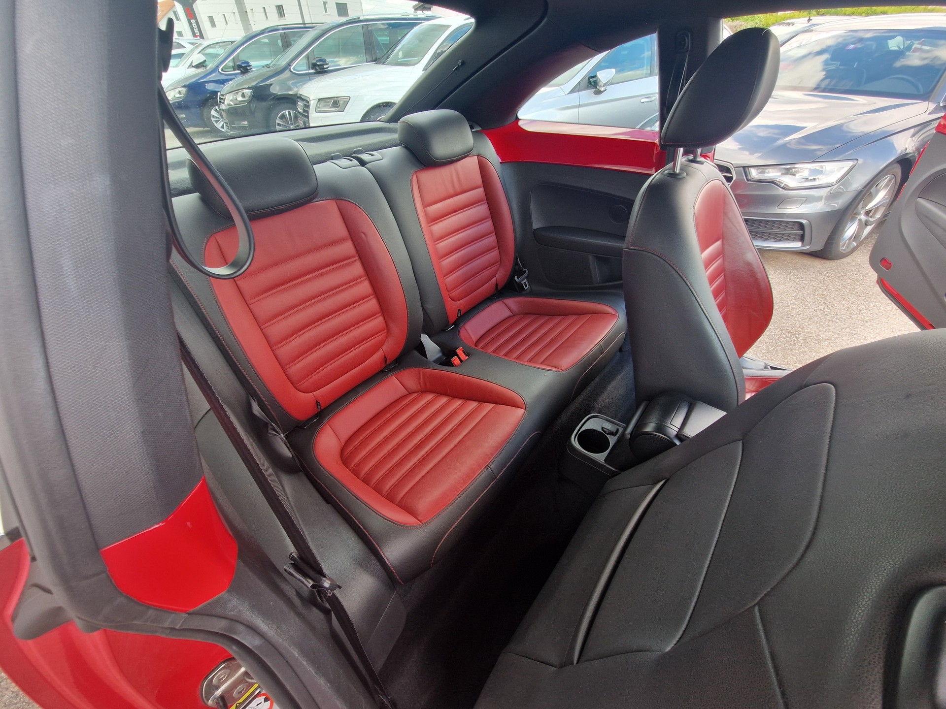 VW New Beetle 1.2 TSI Design-image-8