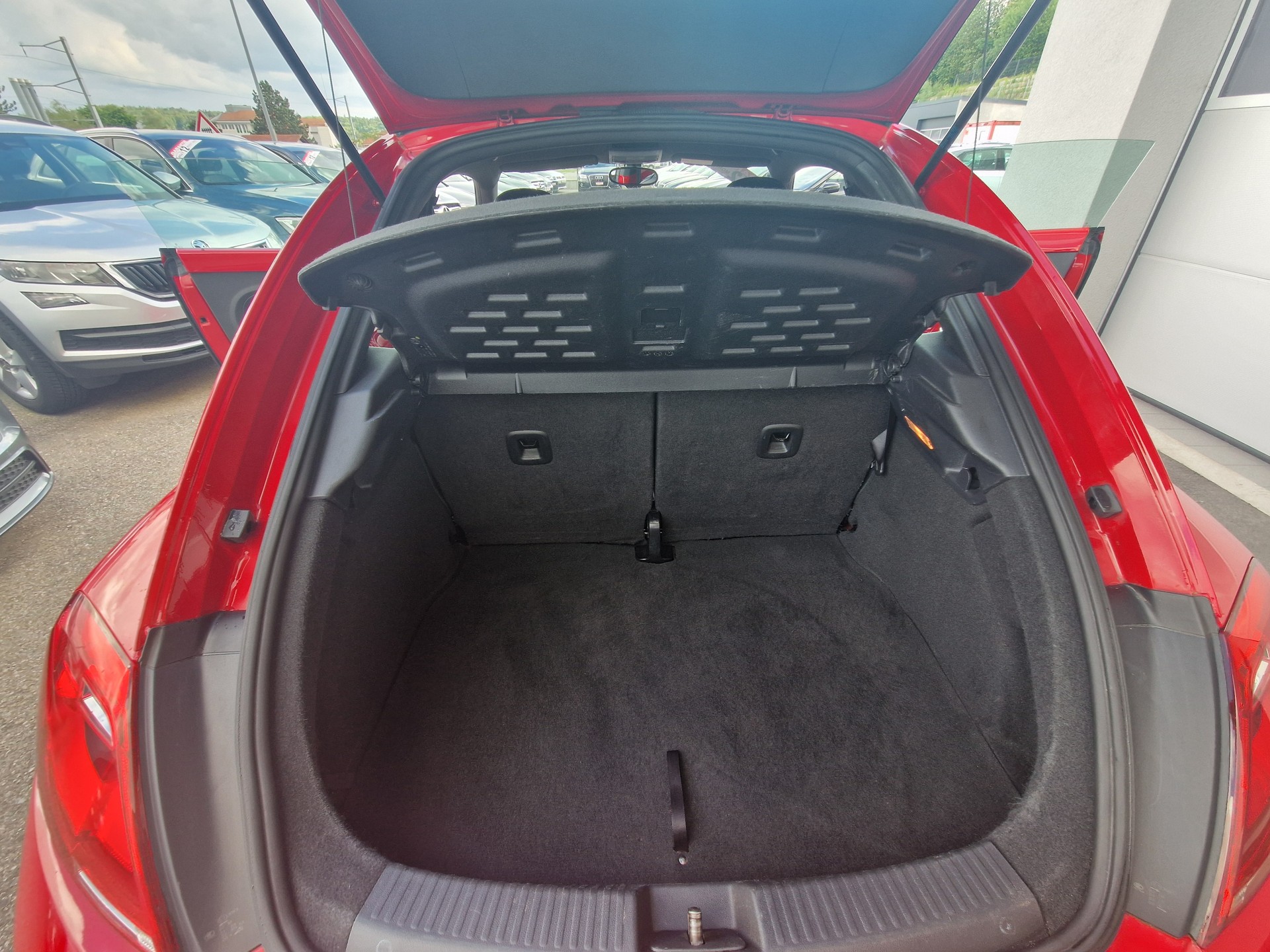 VW New Beetle 1.2 TSI Design-image-9
