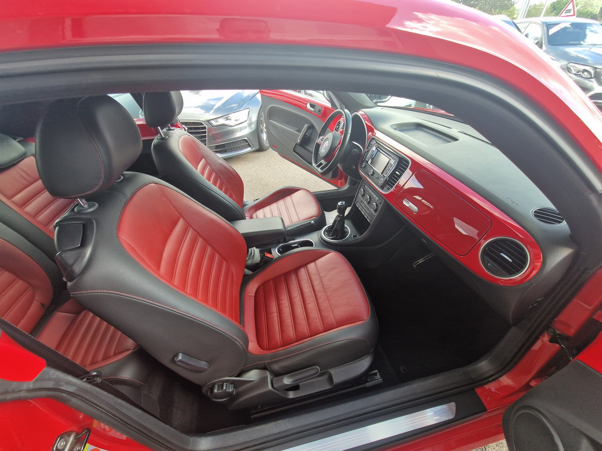 VW New Beetle 1.2 TSI Design-image-7